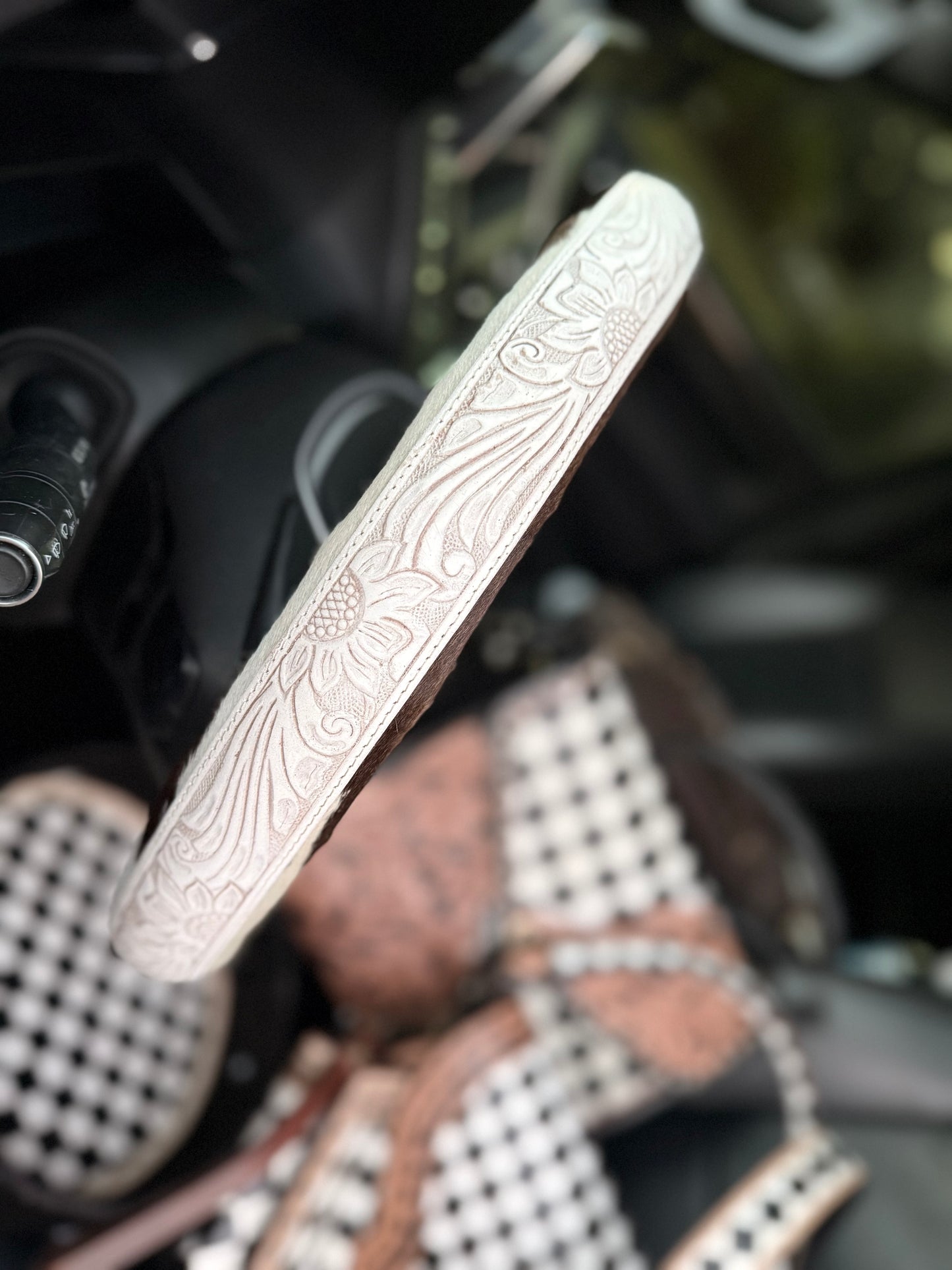 White 15.5 “ tooled leather cowhide steering wheel cover read description before purchase