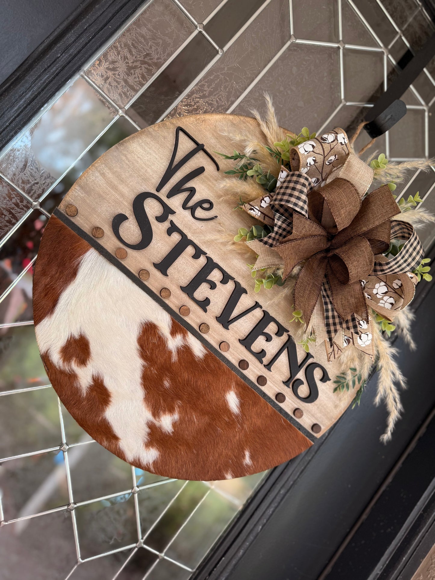 18” cowhide door hanger