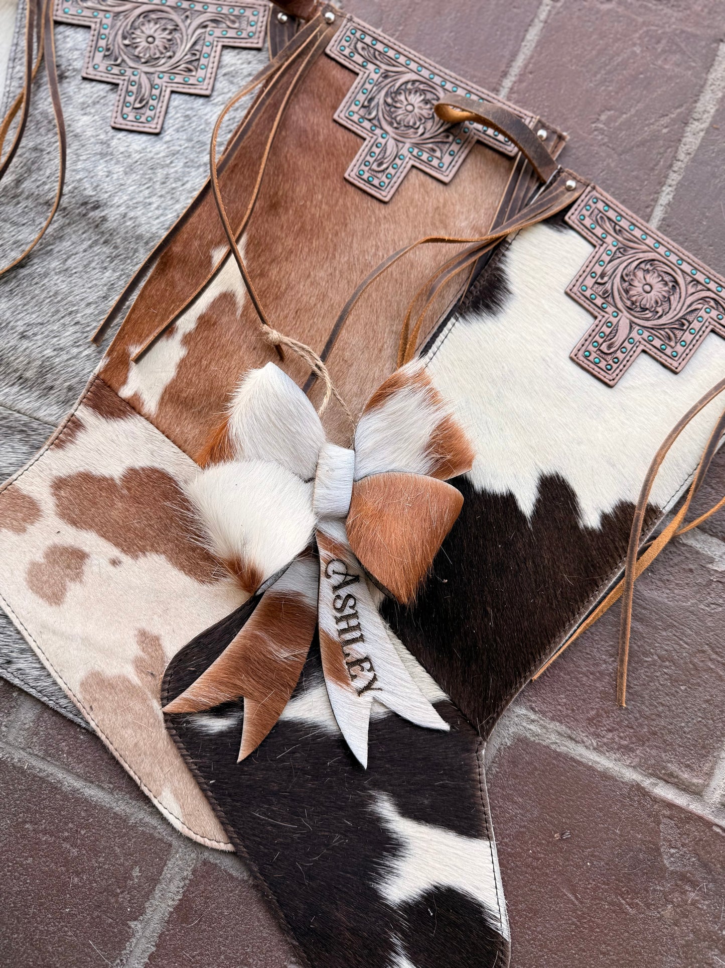 XL Large cowhide double bow ornament - free engraving