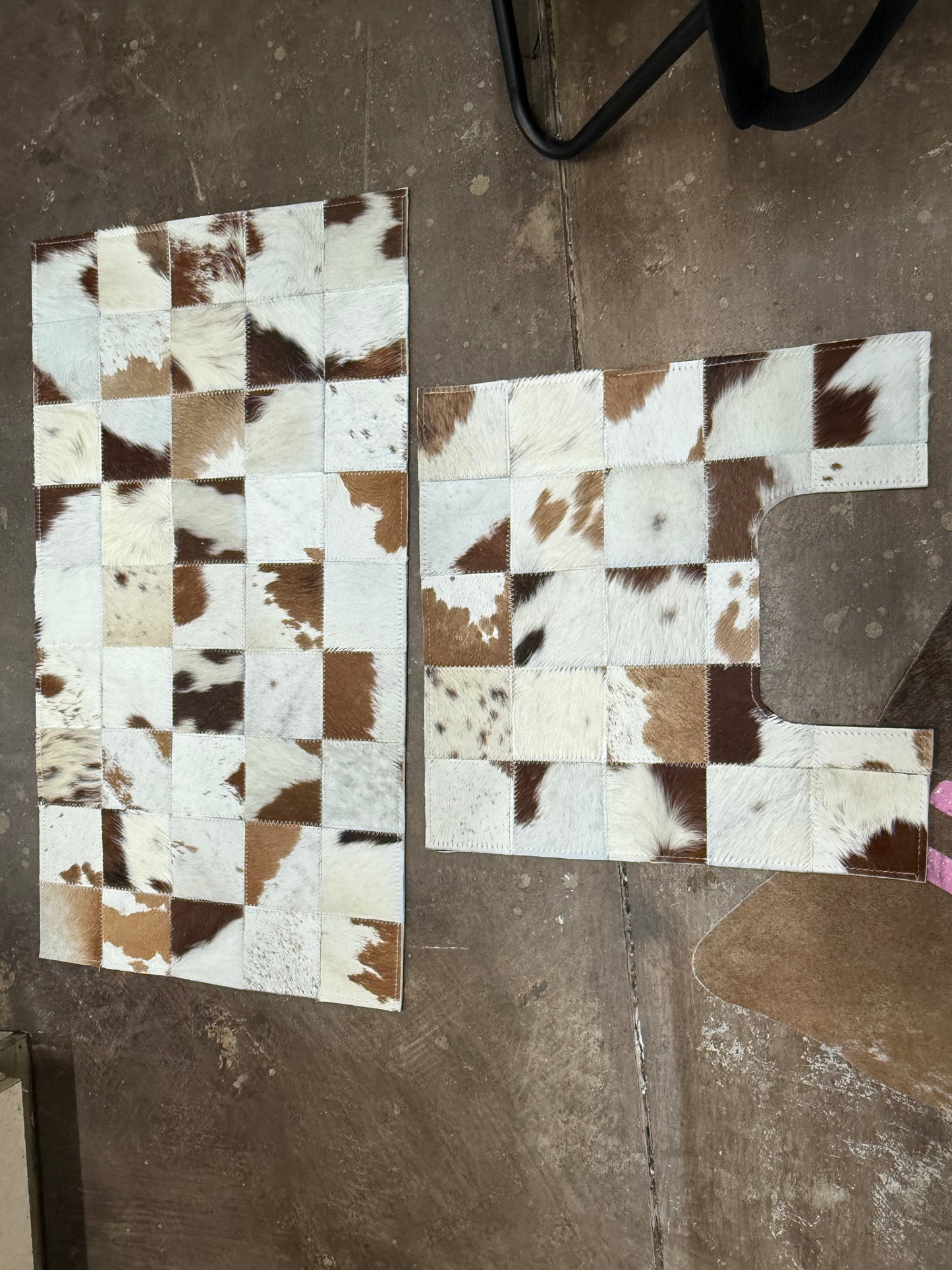 Bathroom set
Long rug 20”x30” smaller 19.5”x20”