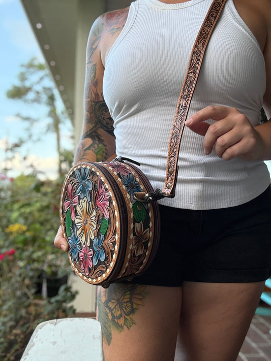 Tooled leather canteen