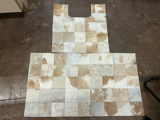 Bathroom set
Long rug 20”x30” smaller 19.5”x20”