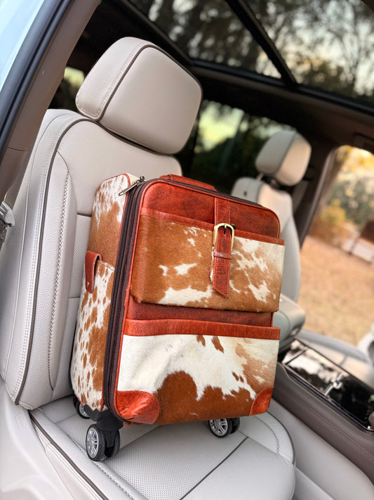 Suit case 21.5 x 14 x 11.5 inches