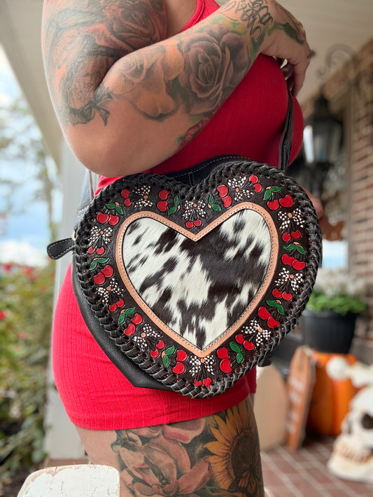 Checker heart canteen cherry and bows