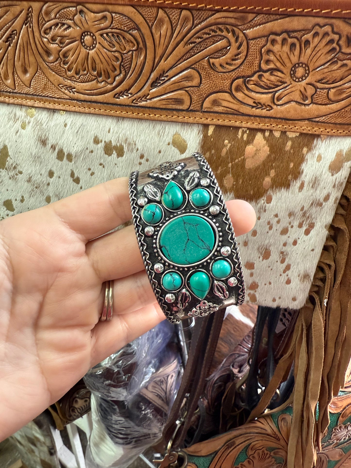 Bracelet cuff