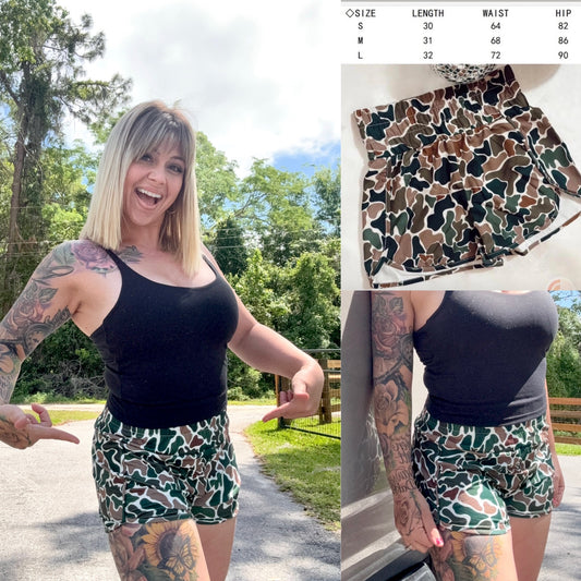 Duck camo shorts