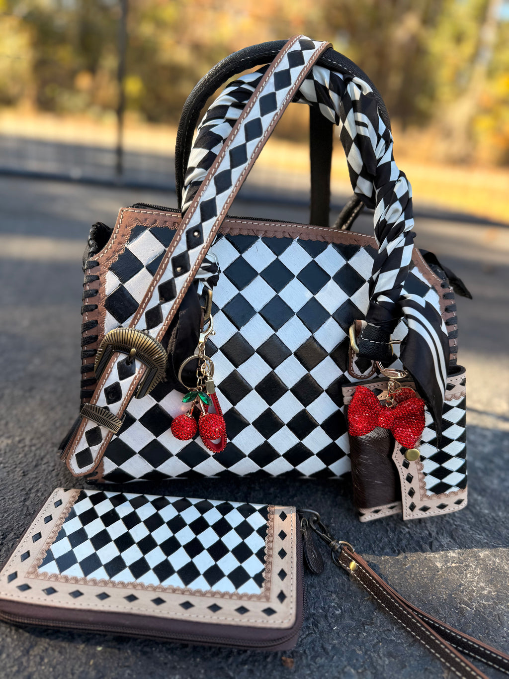 (Wallet combo) The Lady Luck soft back Medium Speedy bag set. read description