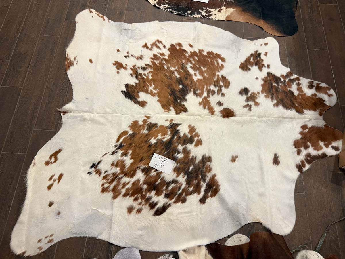 Full size cowhide (exotic) #T128- 6’9”