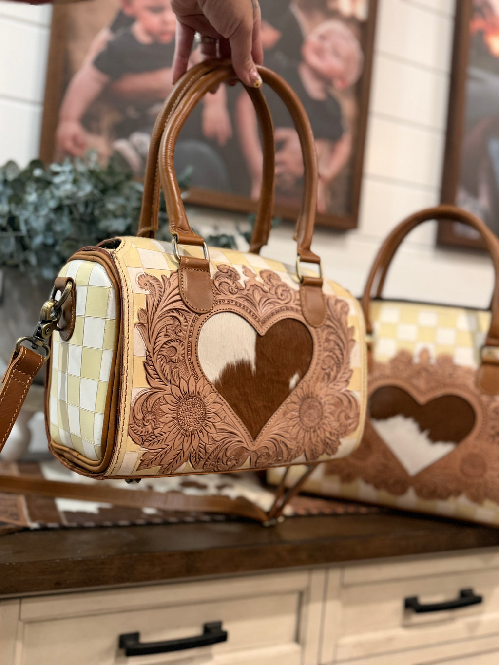 The Honey Mae 🤍🐝 yellow / white checker - sunflower tooled leather speedy (M)