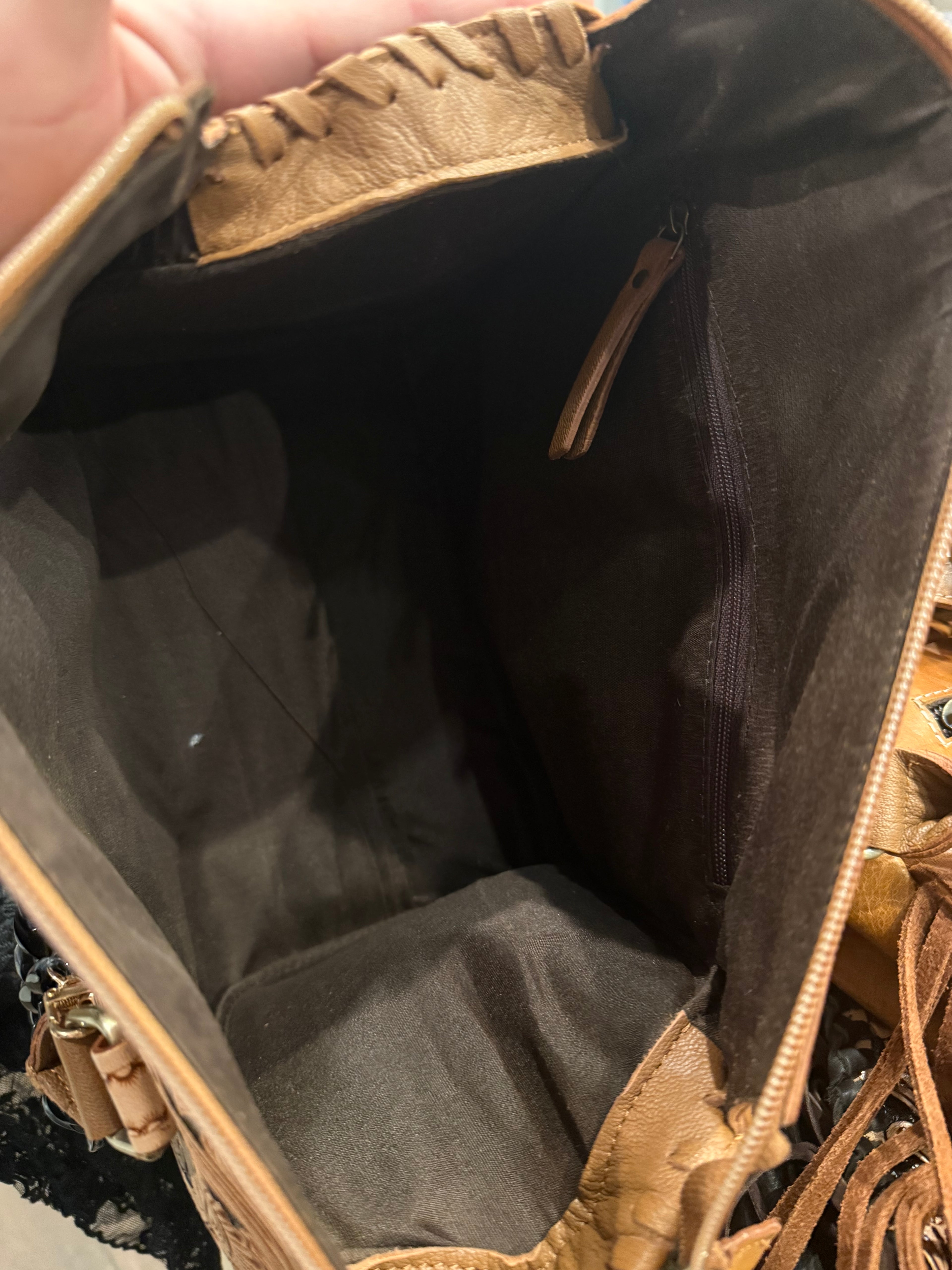 Tan/black soft-back speedy (M) [read description]