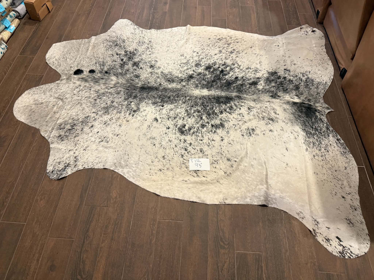 Full size cowhide (exotic) #T112- 9’5”