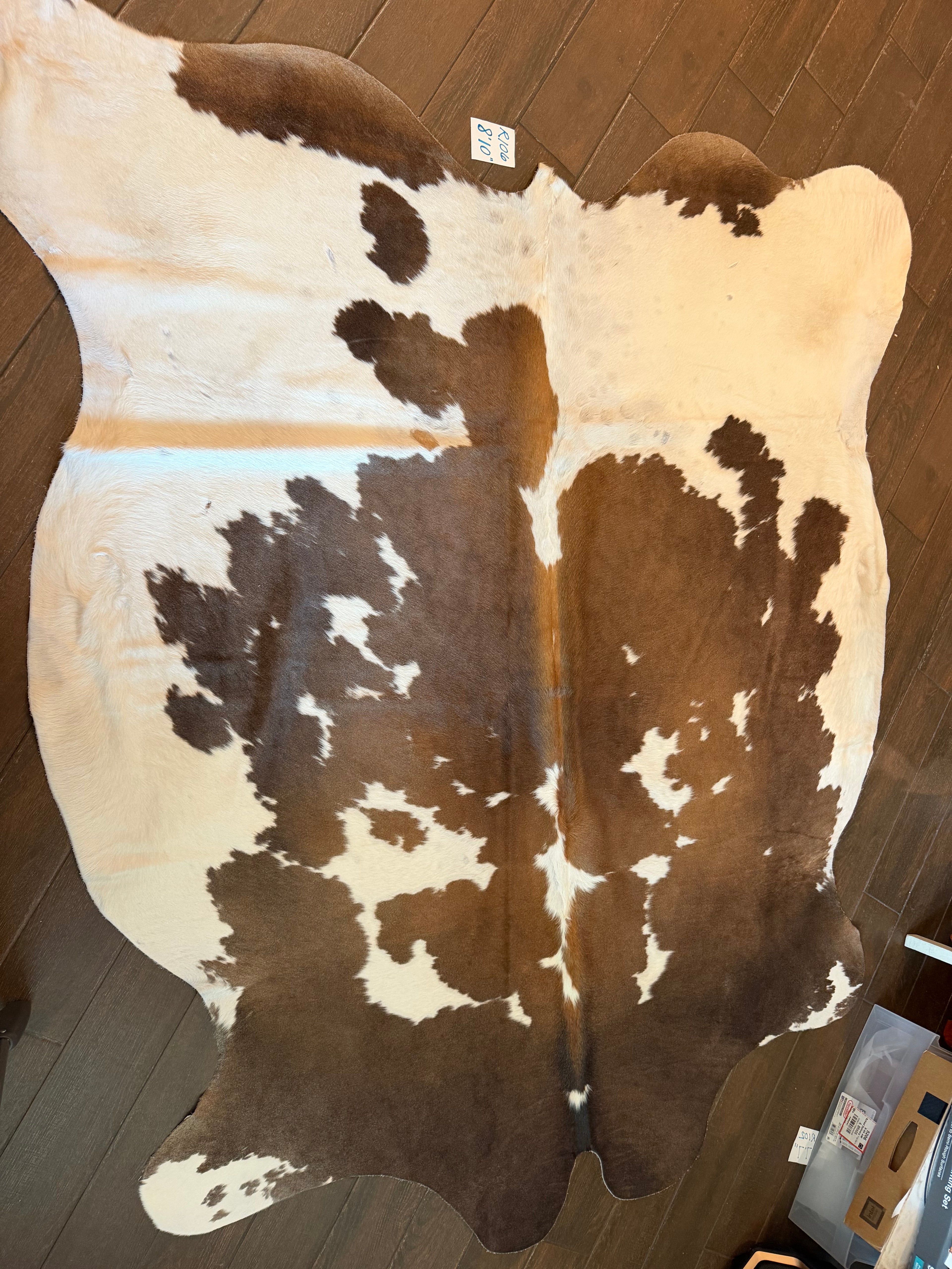 Full size cowhide (exotic)- # R106-8’10”
