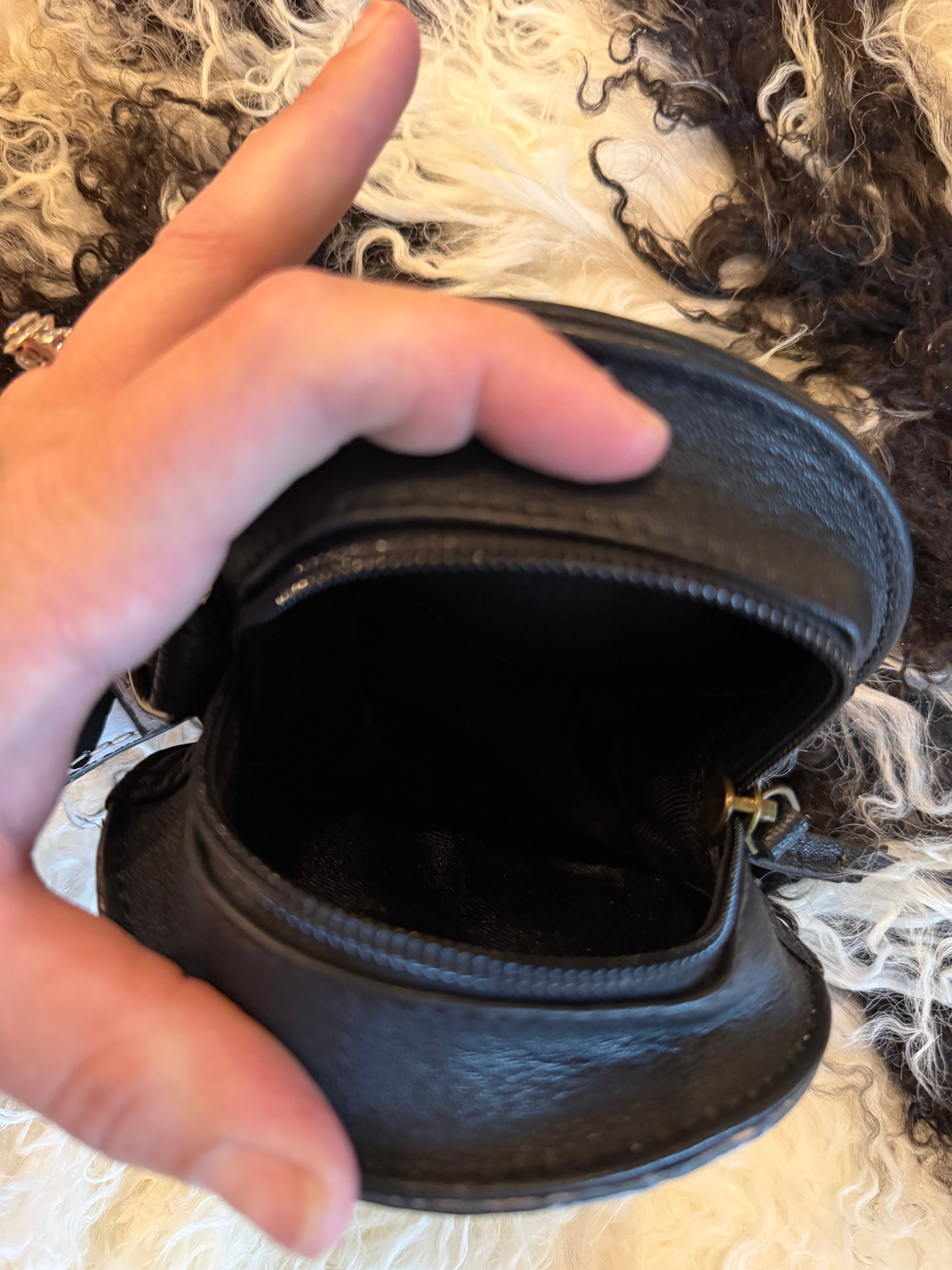 Circle checker wristlet 5”