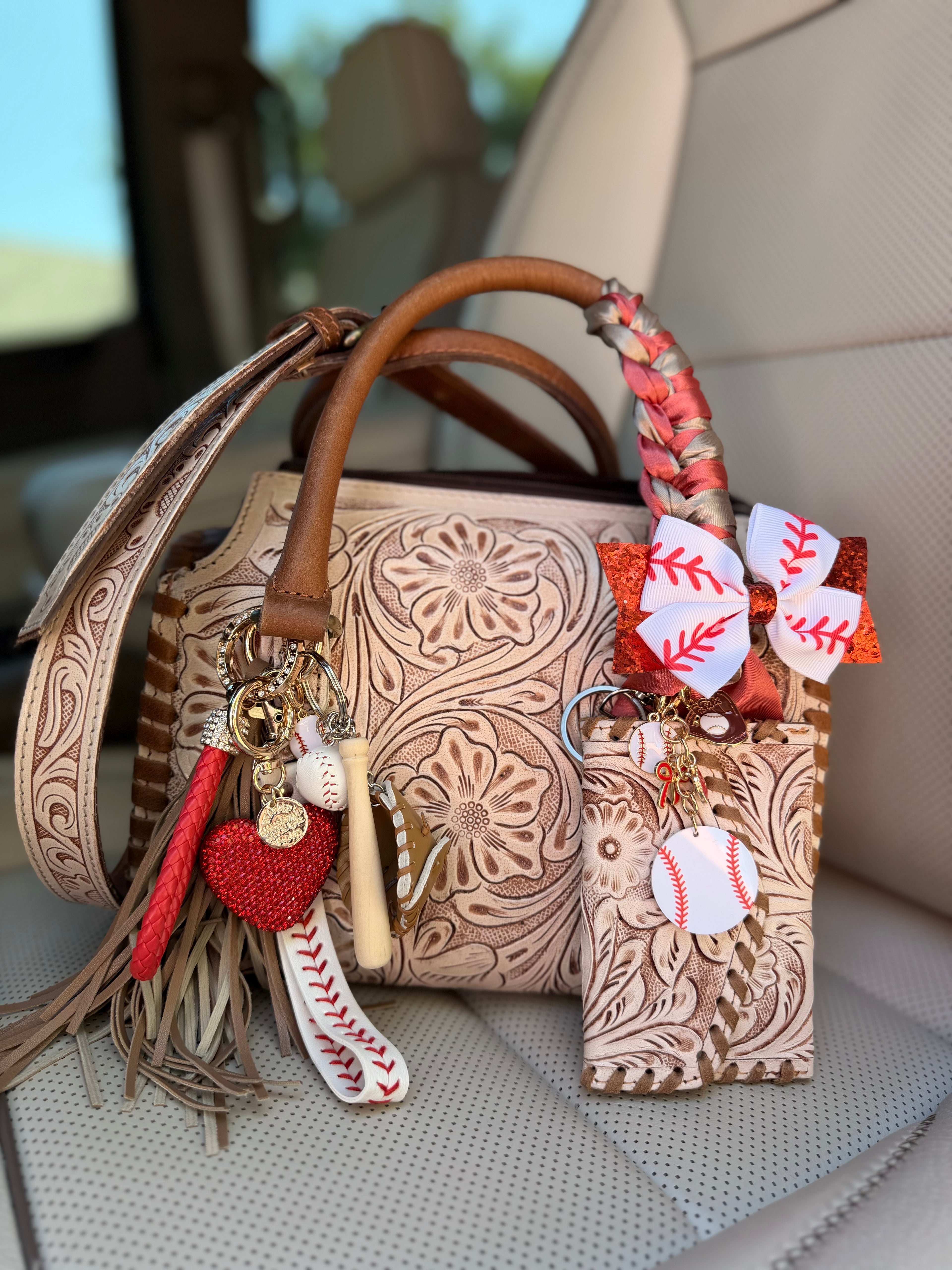 “Cowgirl in the Outfield”- white/cream tooled leather speedy (M)