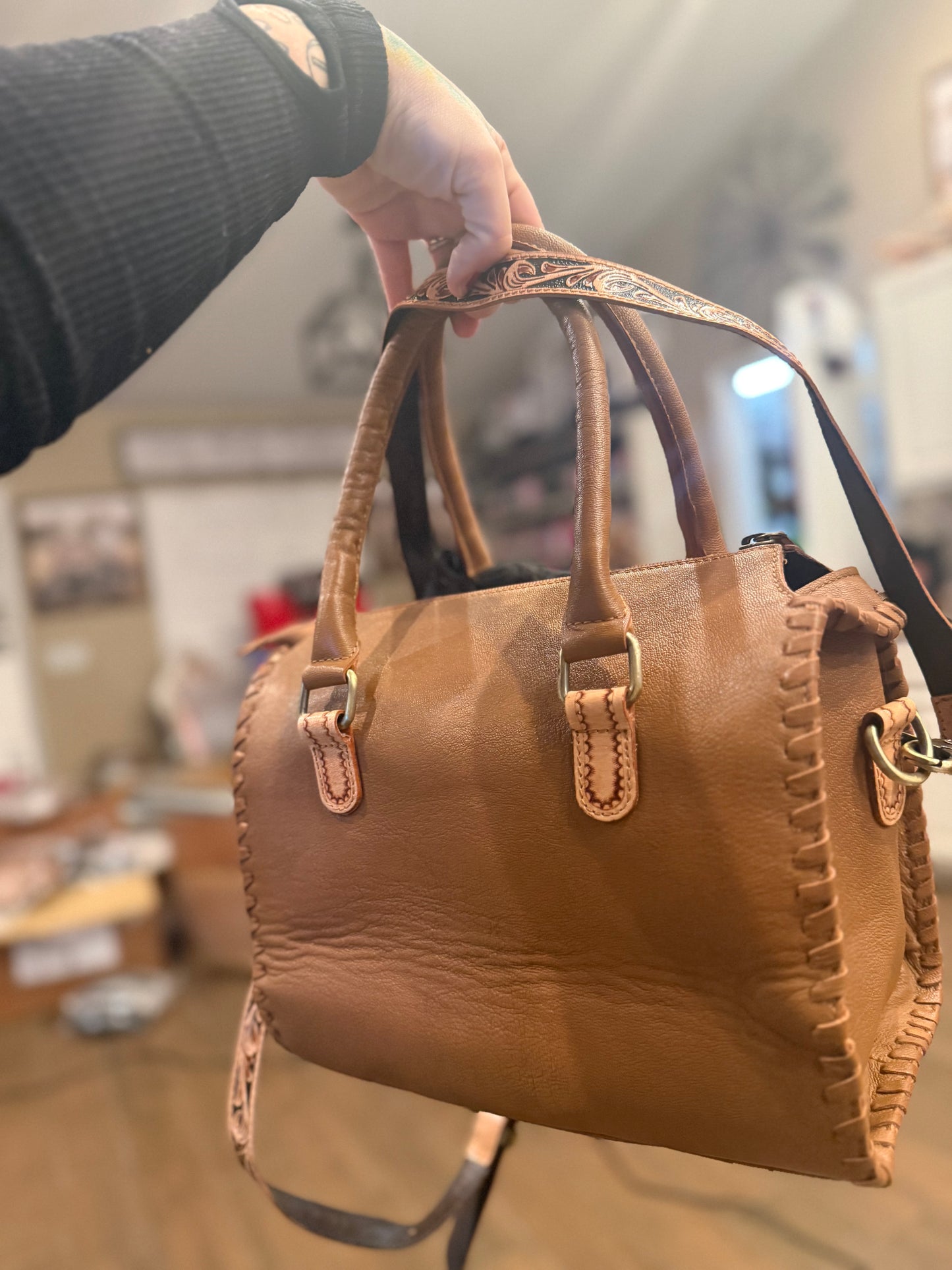 Tan/black soft-back speedy (M) [read description]