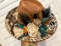 Engtaved cowhide hat - Hint of teal Aztec pattern