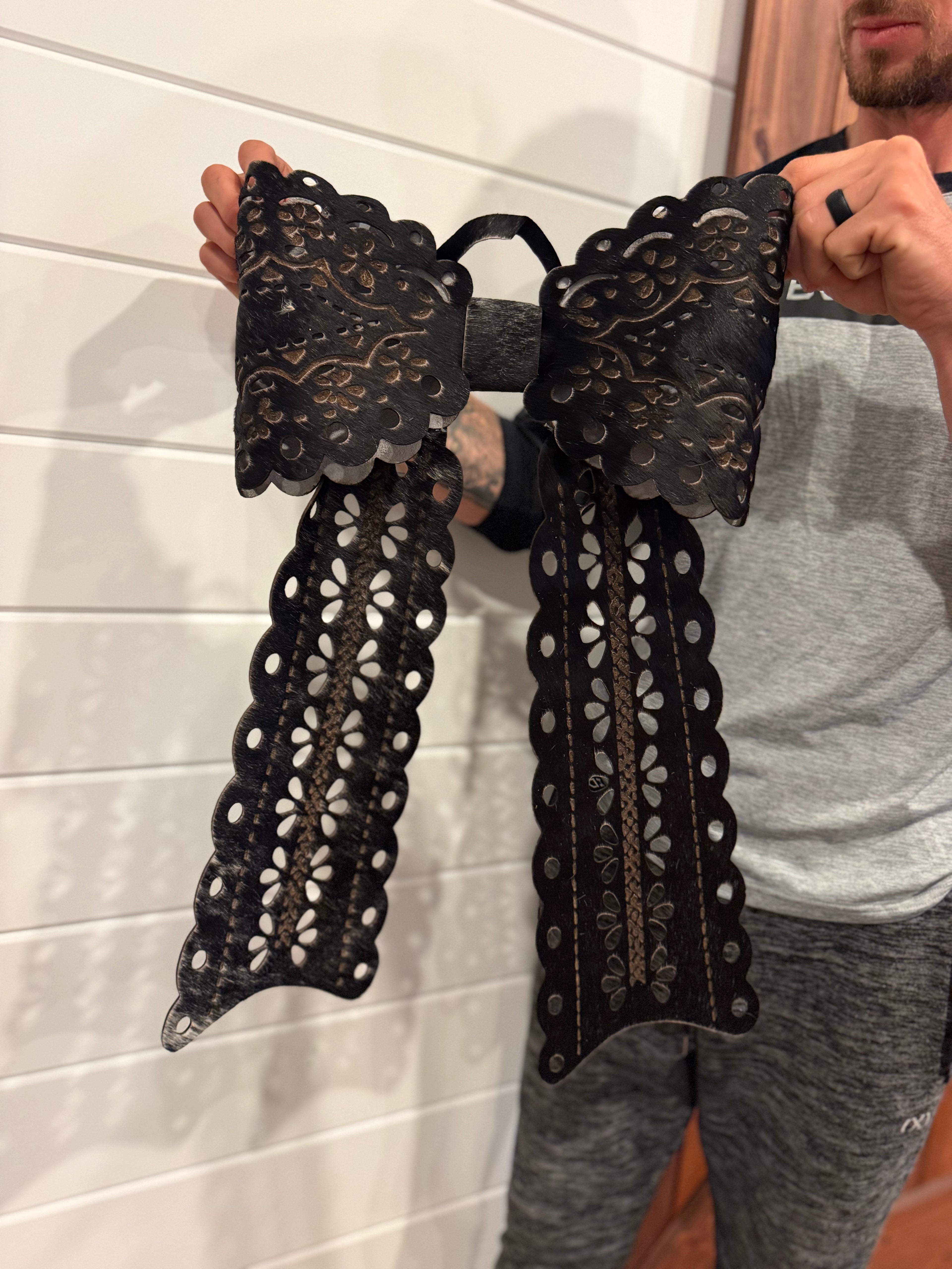 Jumbo bow for tree - lace look 26.5”(read description fully)