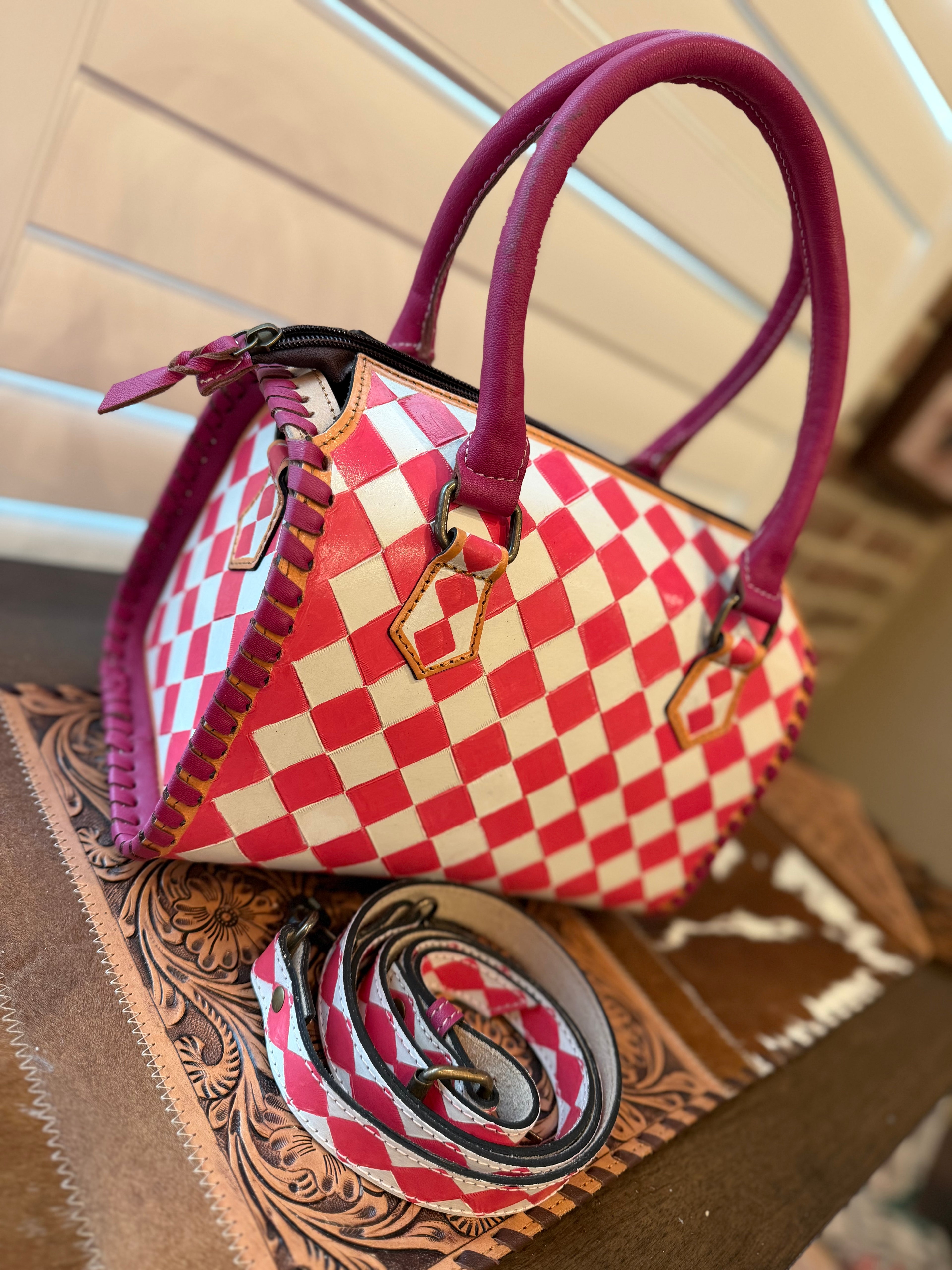 Medium speedy tote