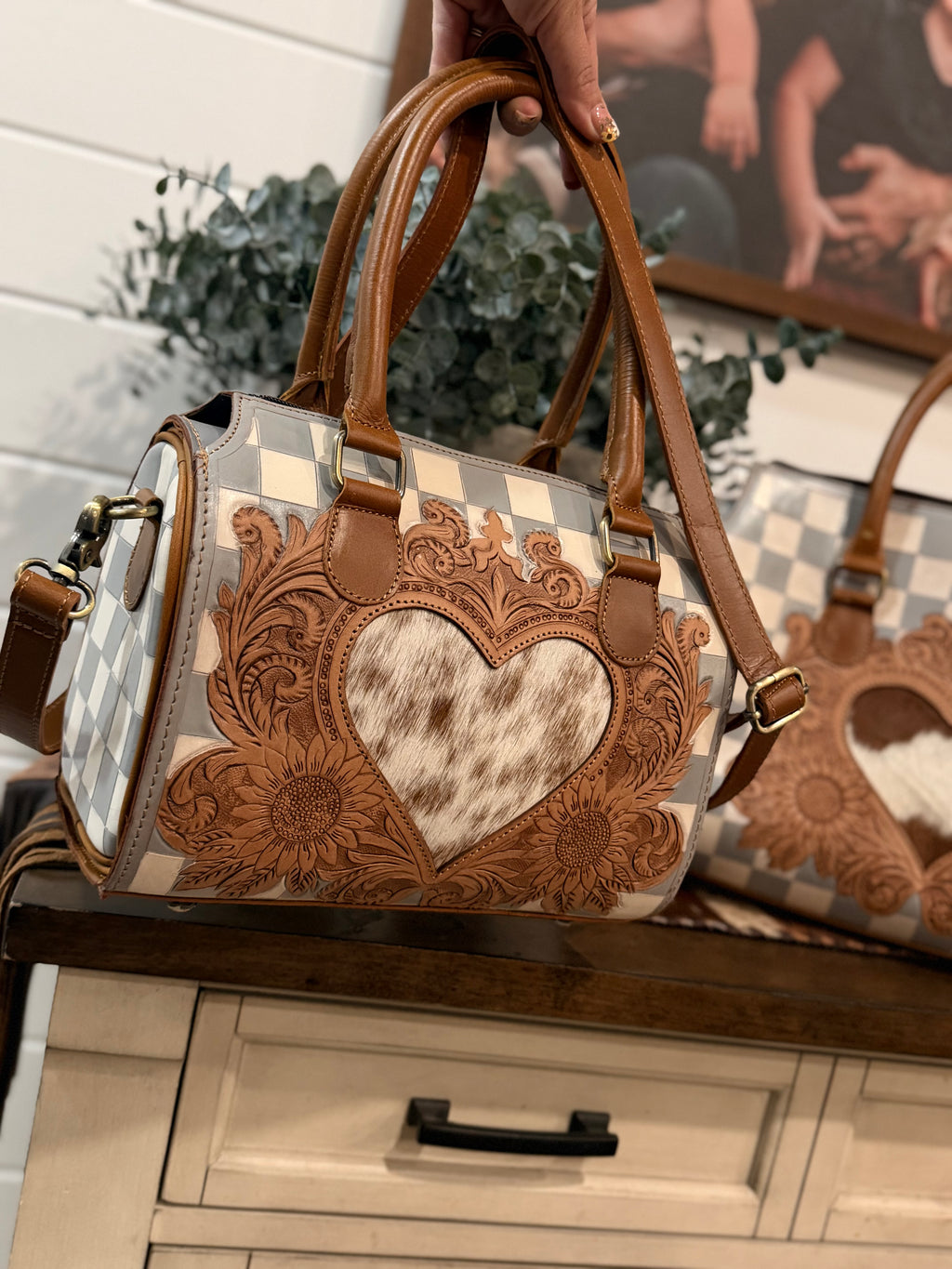 The Sweet Caroline 🤍🤎 gray / white sunflower tooled leather speedy (M)