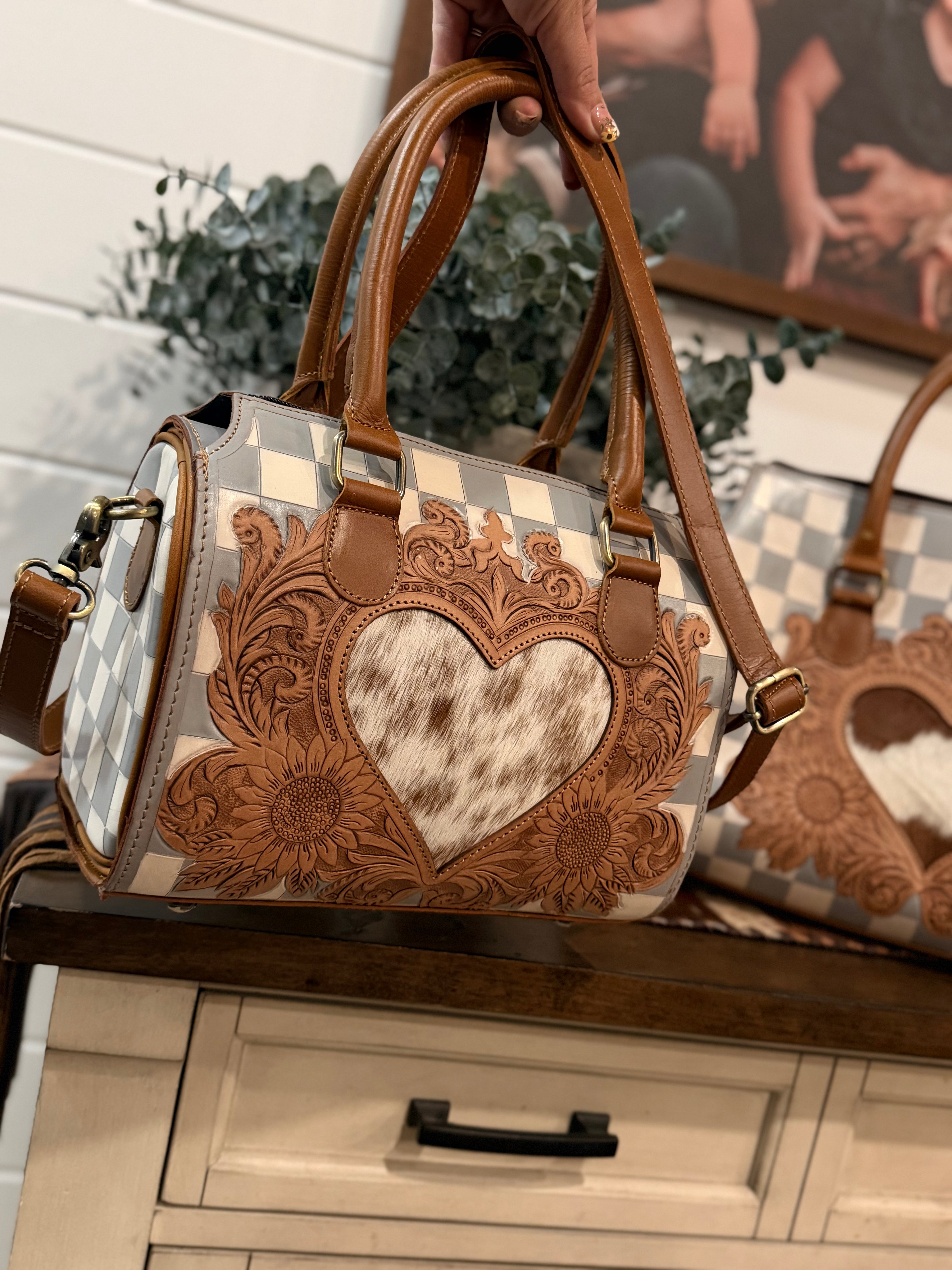 The Sweet Caroline 🤍🤎 gray / white sunflower tooled leather speedy (M)