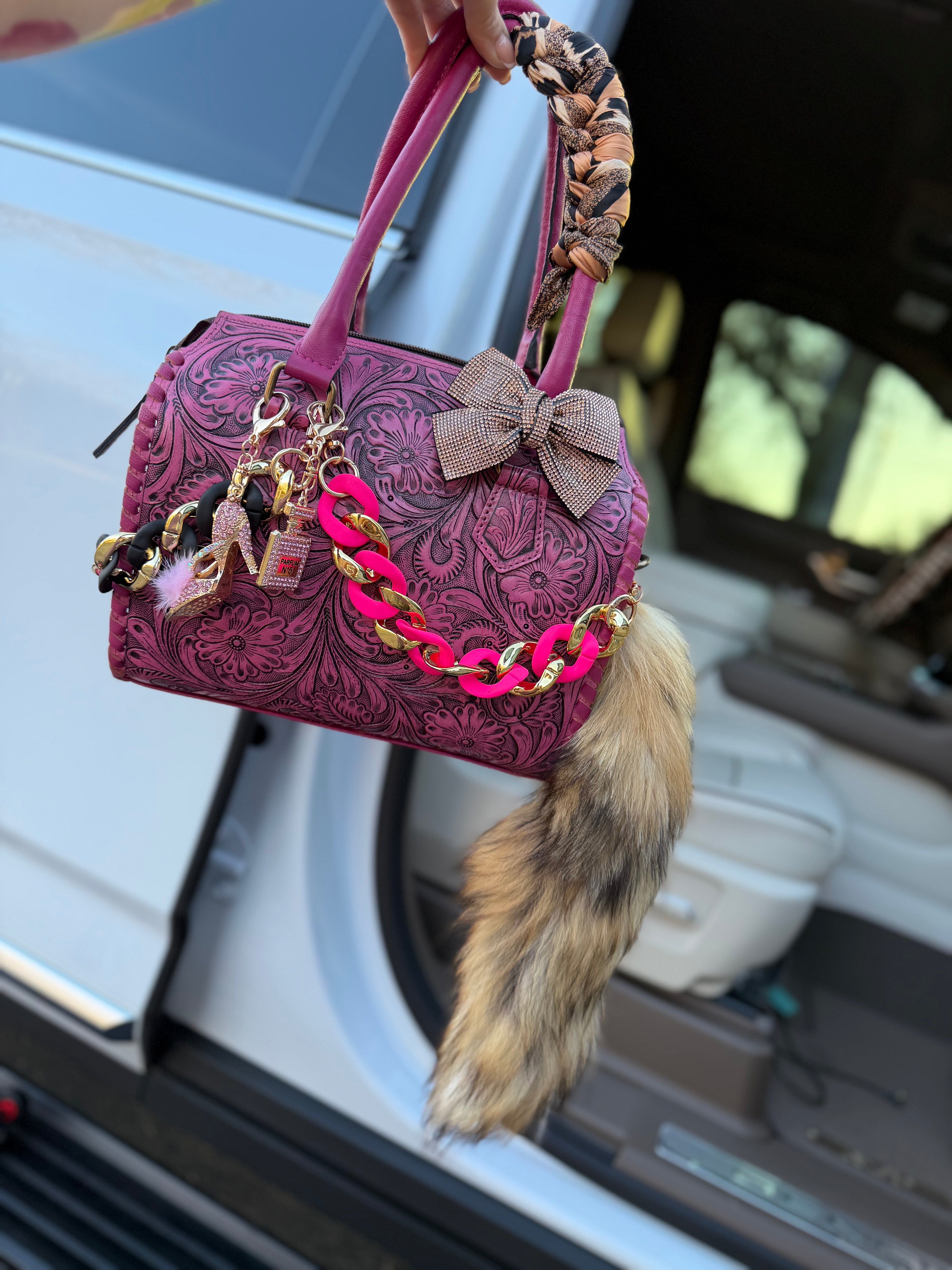 “Sweet Cowboy“- (has cards on back)pink  tooled leather speedy (M)