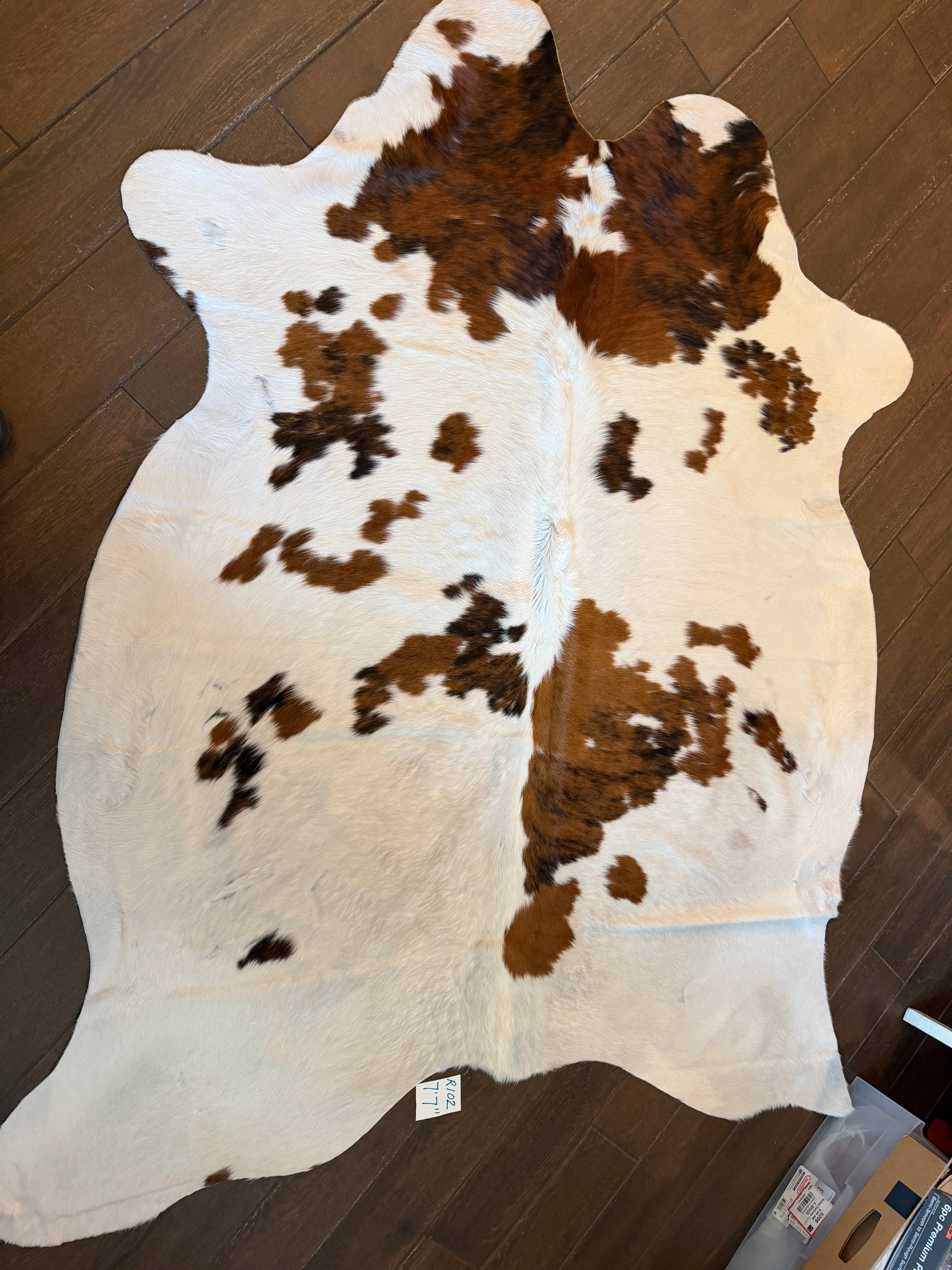 Full size cowhide (exotic)- # R102- 7’7”