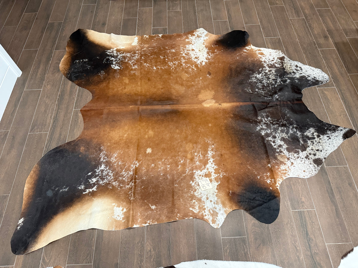 Full size cowhide (exotic) #T79- 8’9”
