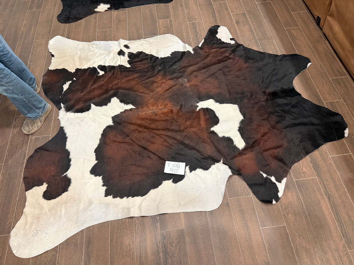Full size cowhide (exotic) #T108- 9’0”