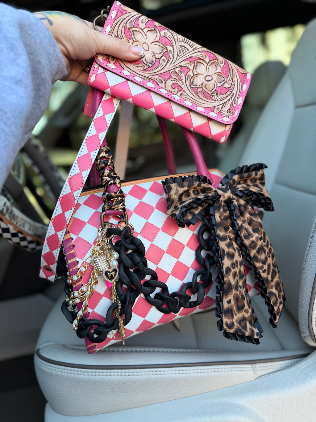 "Dolly Don’t Play" - pink and white tooled leather speedy (M)