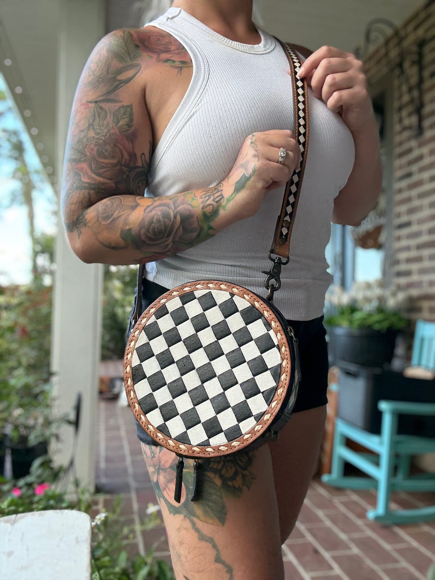 Checker canteen