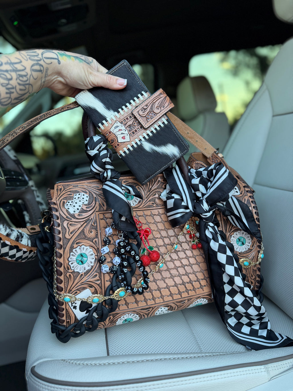 "Winning Jackpot" - brown tooled leather speedy (Duffle) with wallet