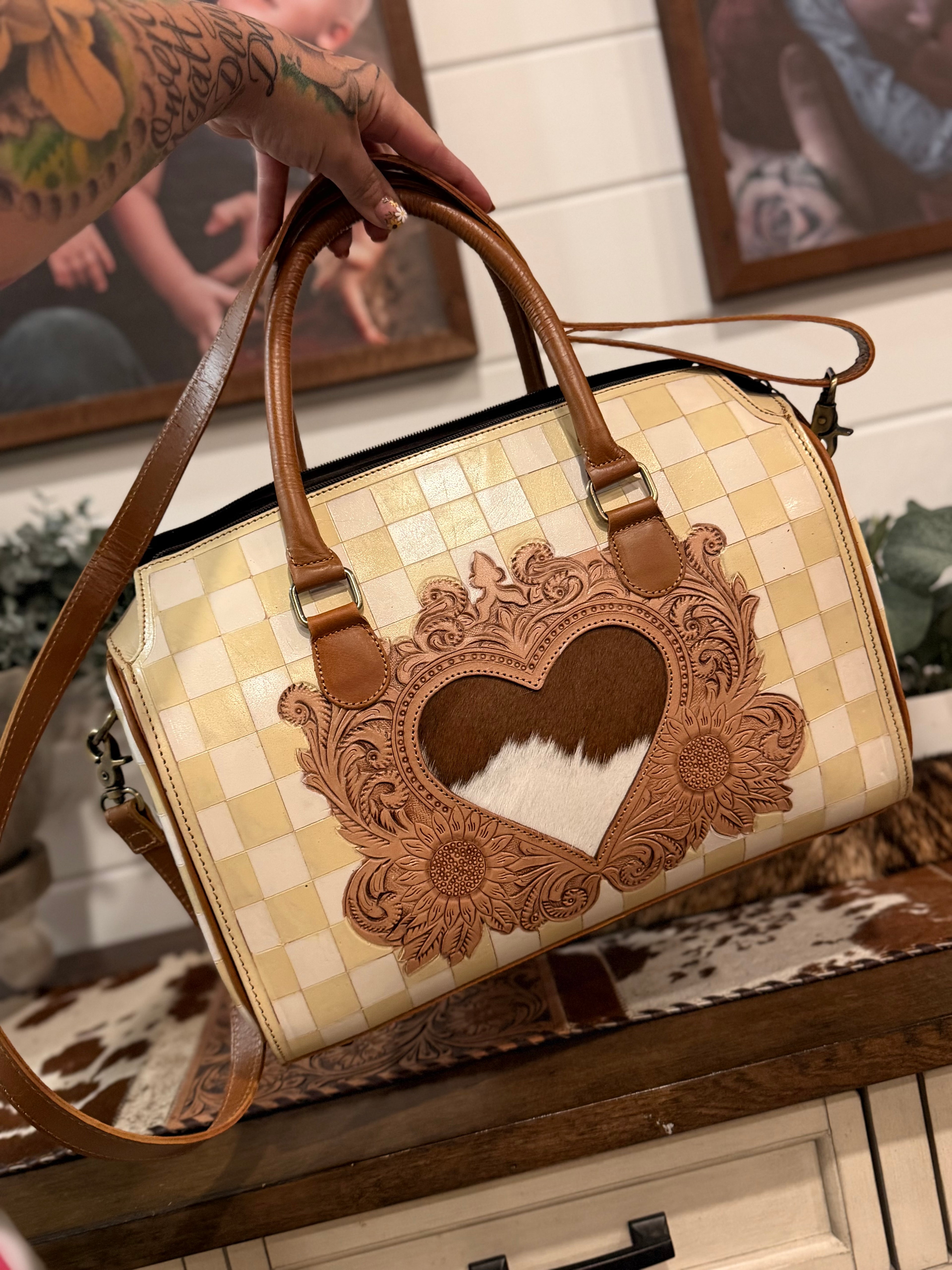 The Honey Mae 🤍🐝 yellow / white checker sunflower tooled leather speedy duffle (L)