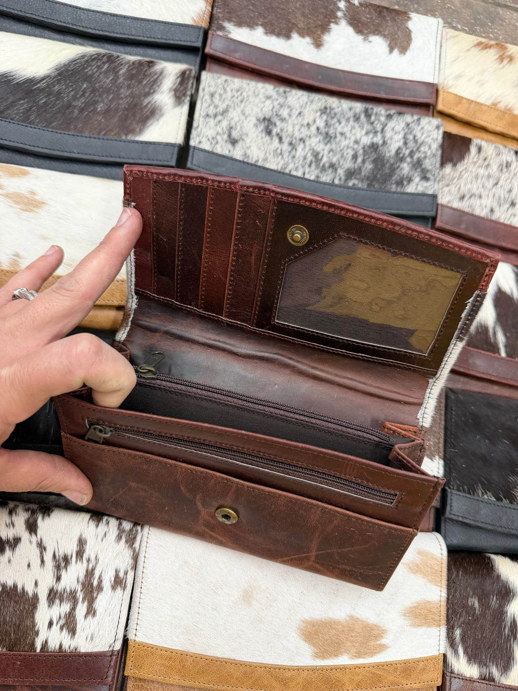 HALF OFF cowhide leather wallet