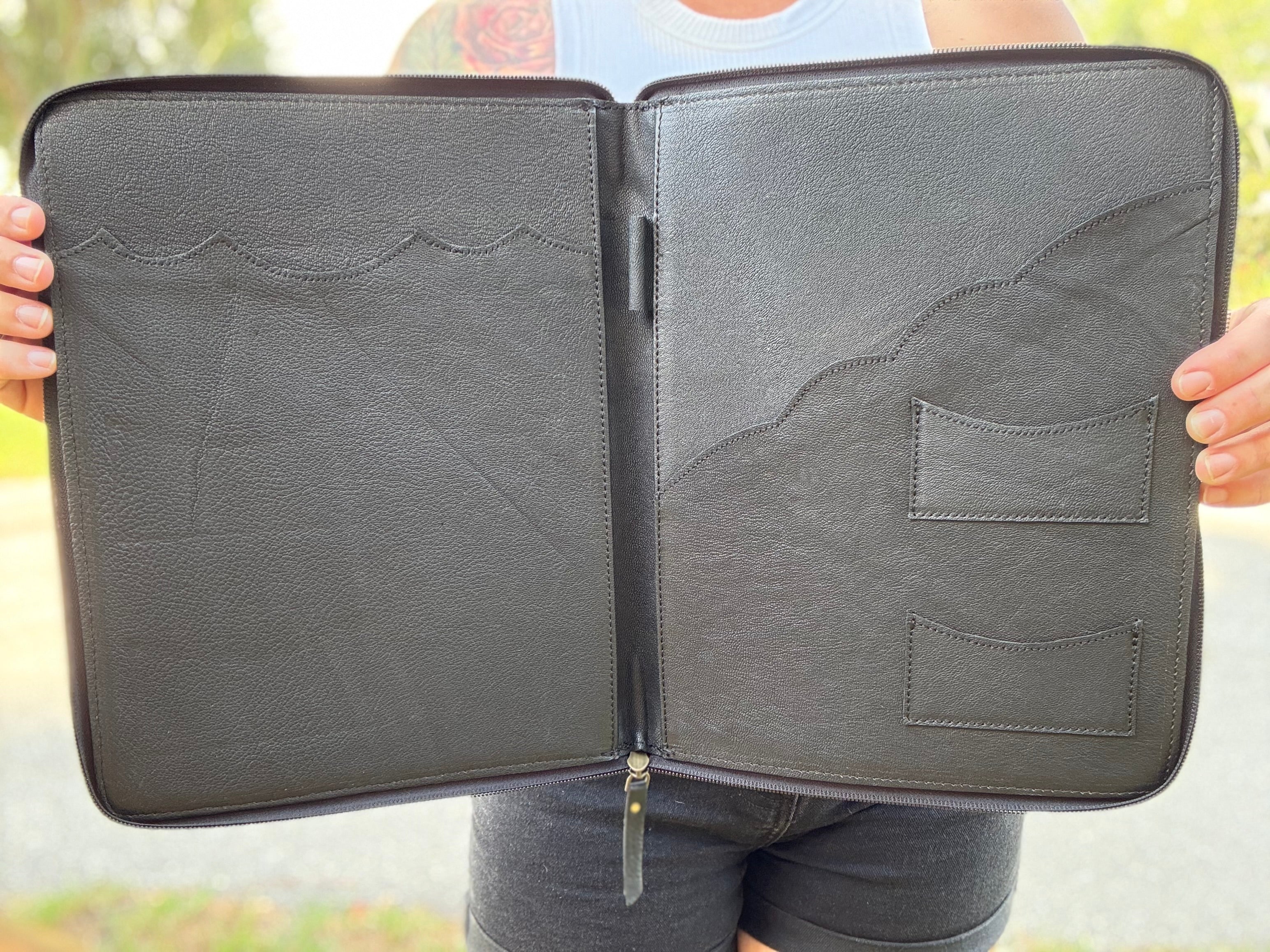 Notebook portfolio cover- zipper closure
