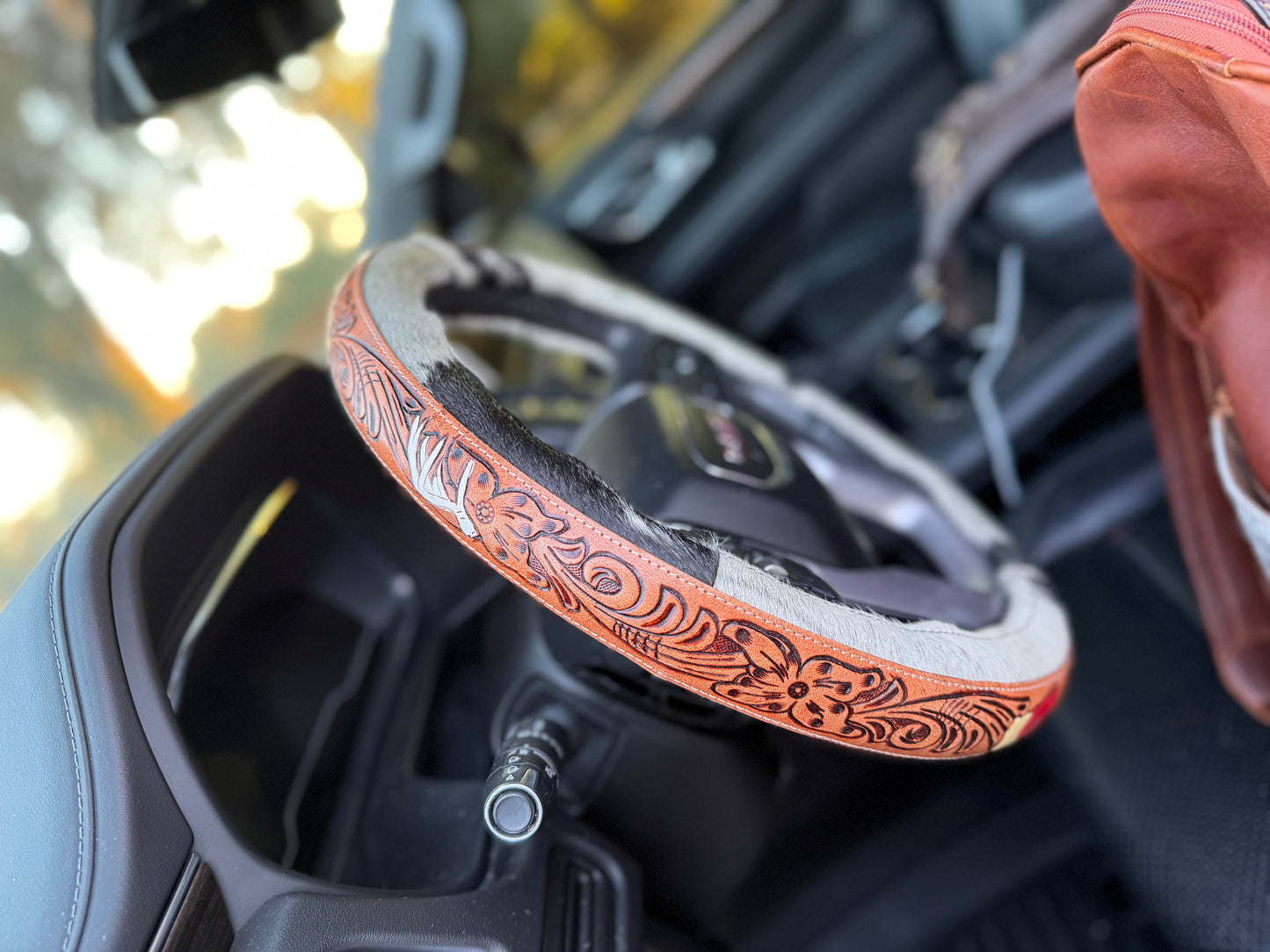Country style 15.5 “ tooled leather cowhide steering wheel cover read description before purchase