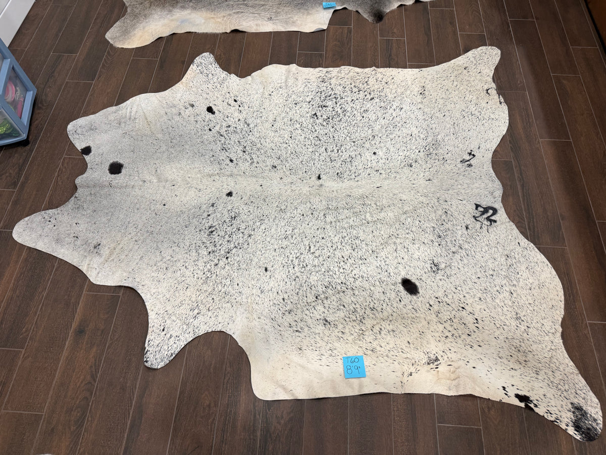 Full size cowhide (exotic) #T60- size 8’9”