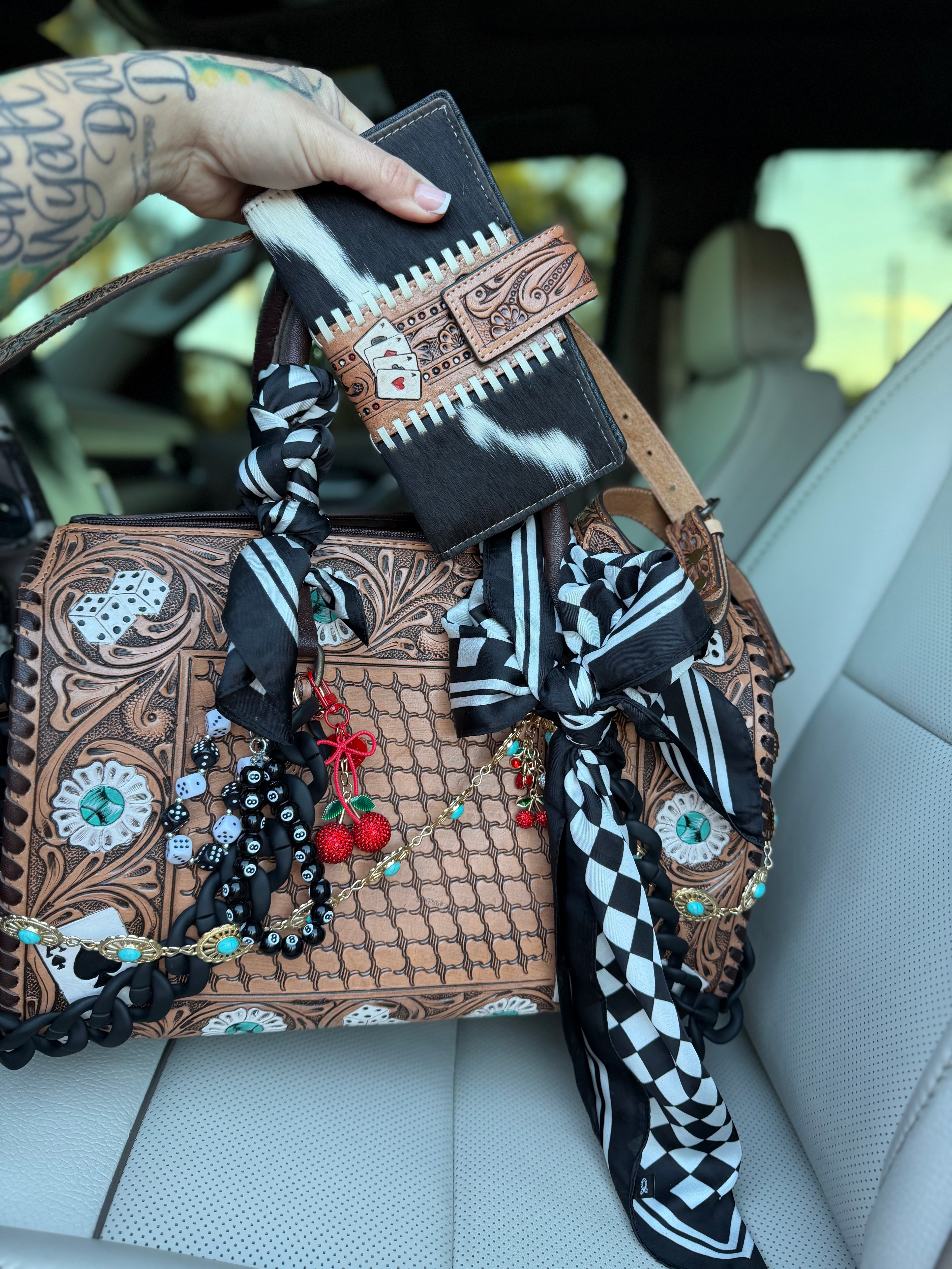 "Winning Jackpot" - brown tooled leather speedy (Duffle) with wallet