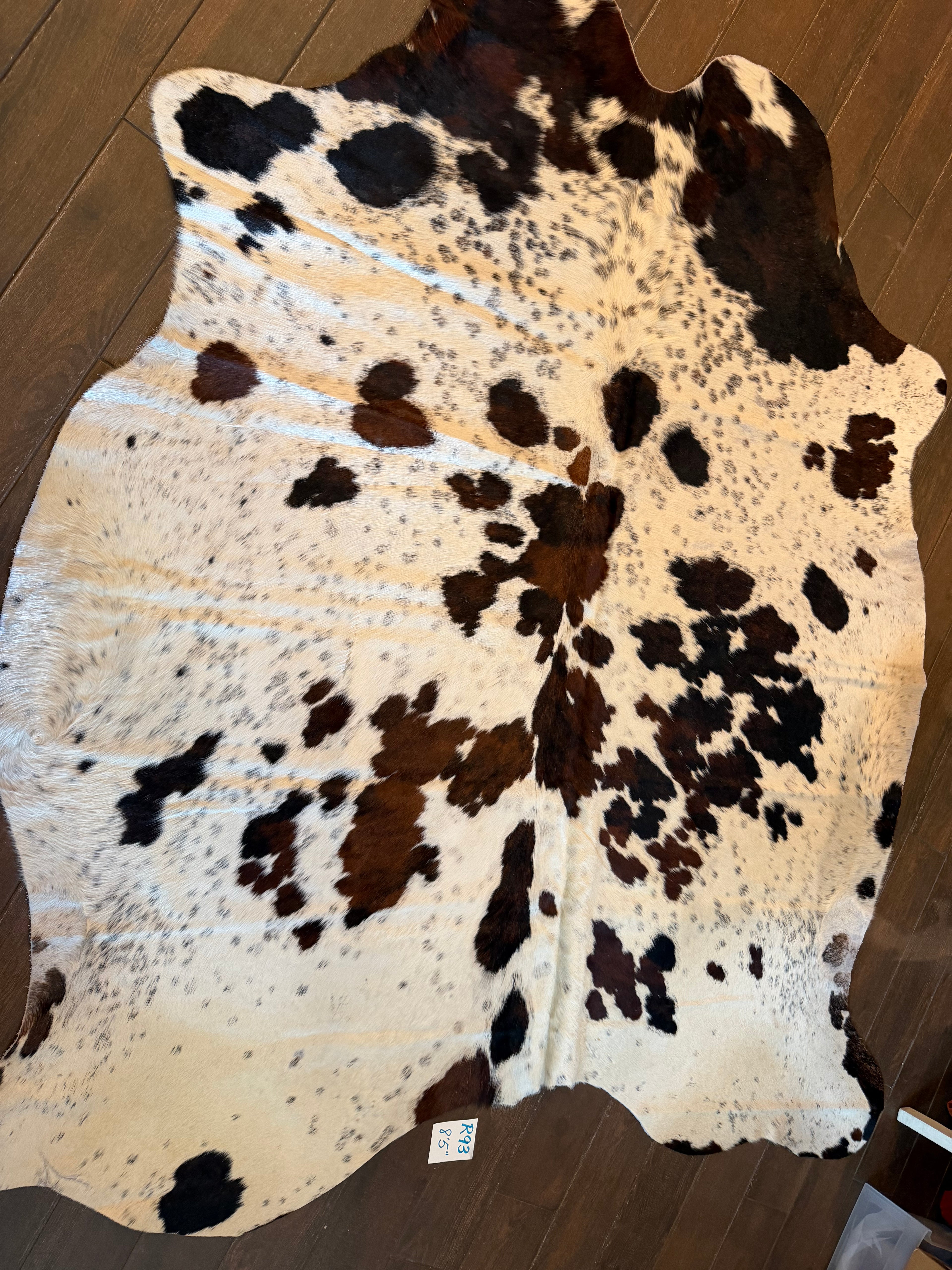 Full size cowhide (exotic)- # R93- 8’5”
