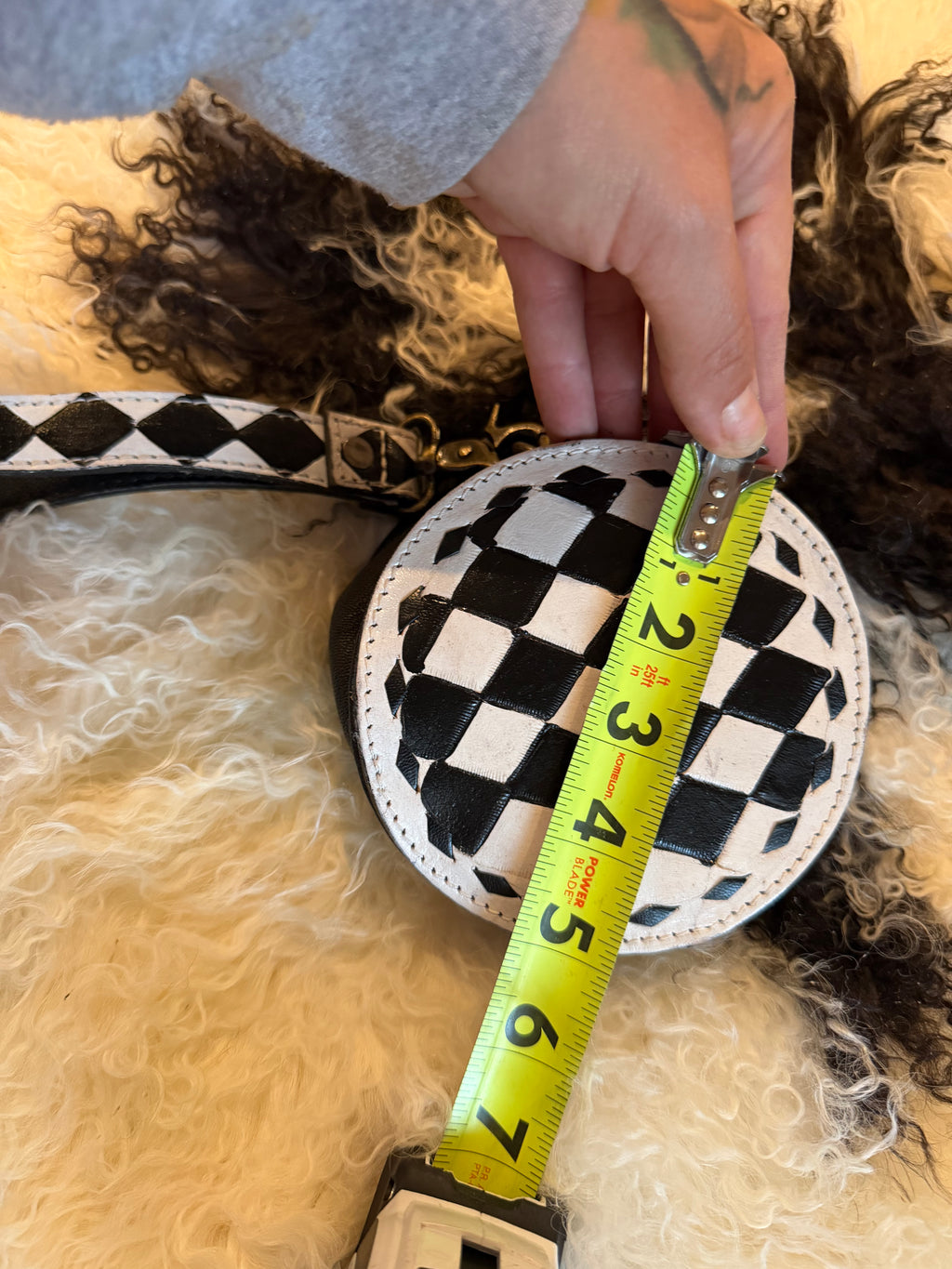 Circle checker wristlet 5”