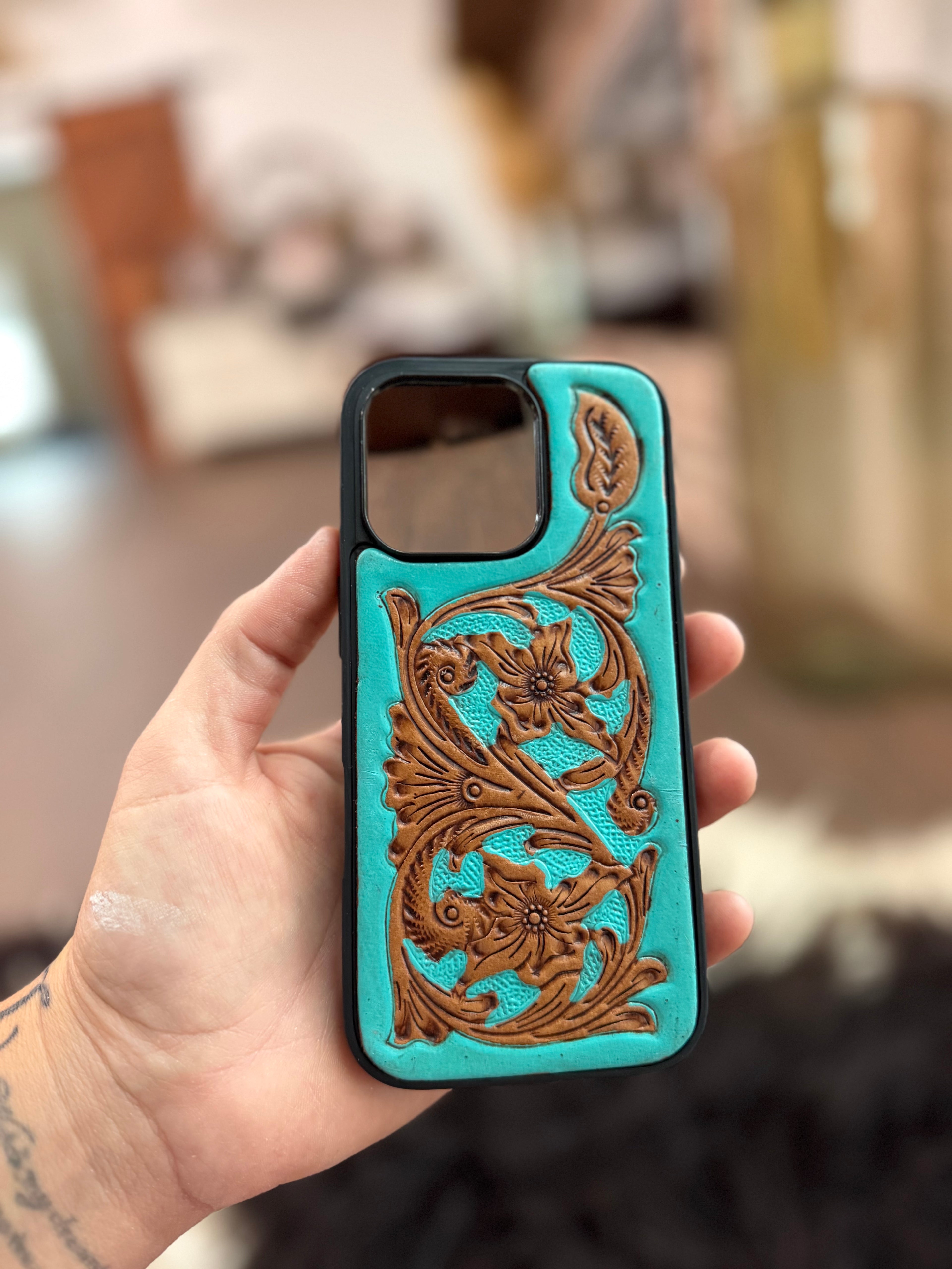 iPhone 16 PRO phone case tooled leather