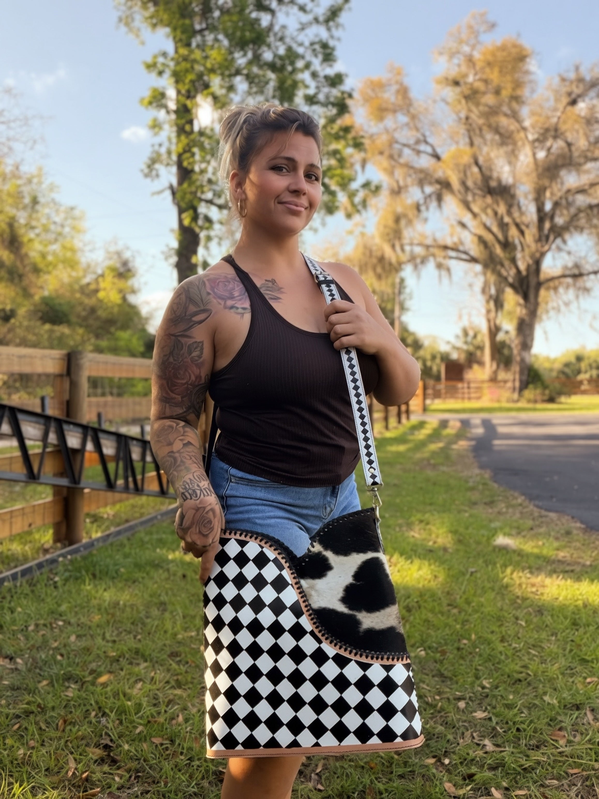 Checker tooled tote
