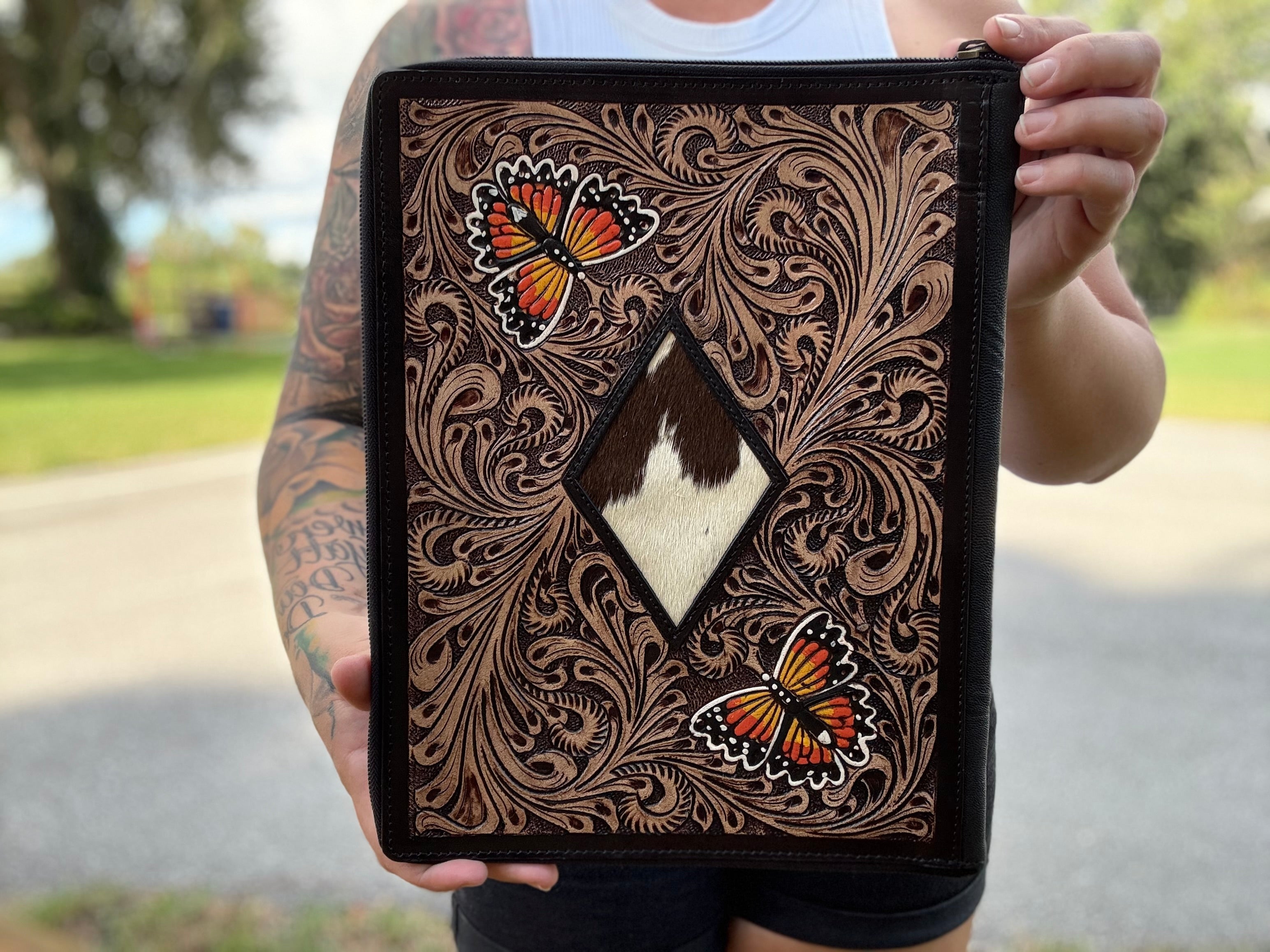 Notebook portfolio cover- zipper closure