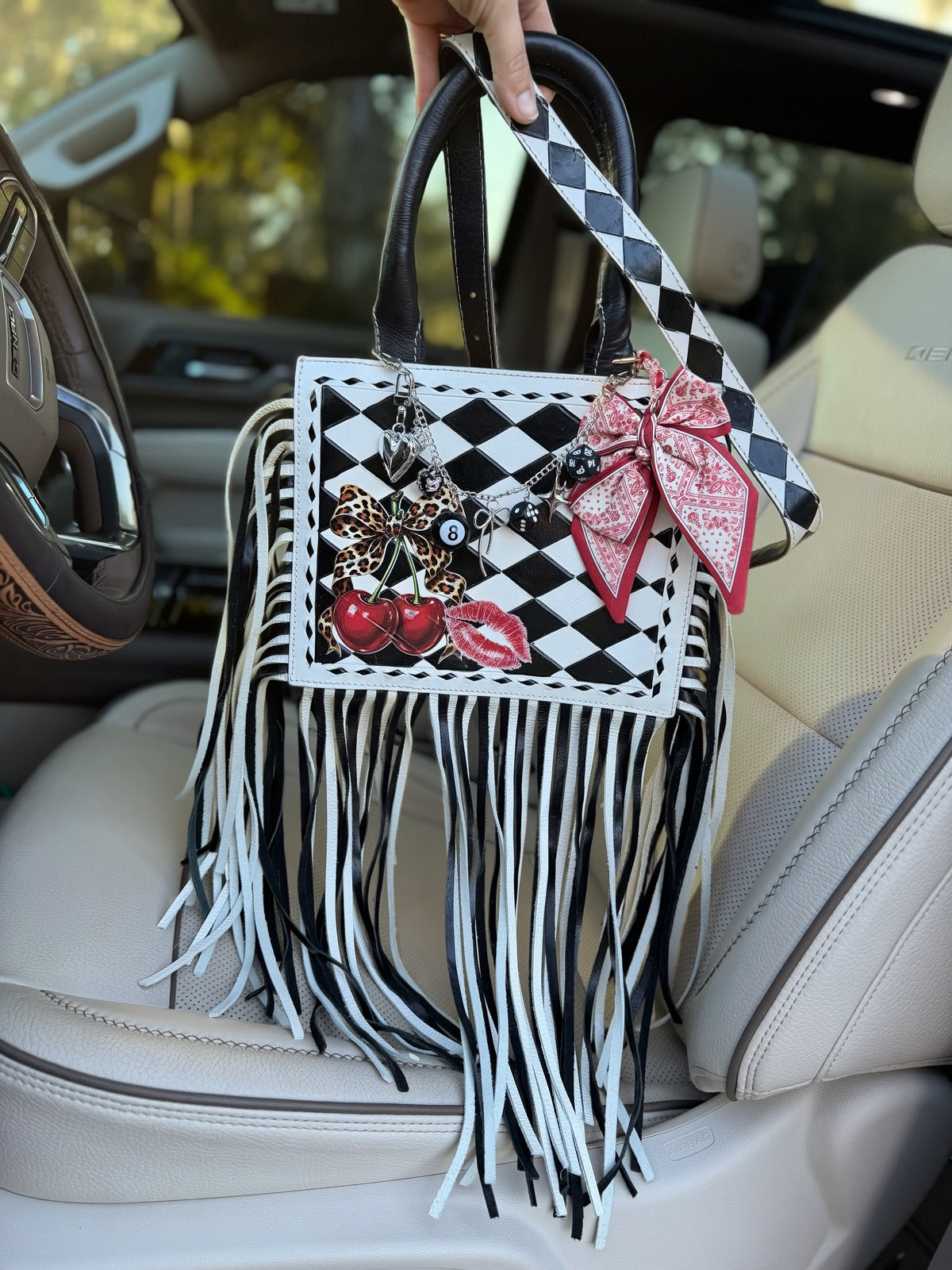 Cherry kiss Checker tote