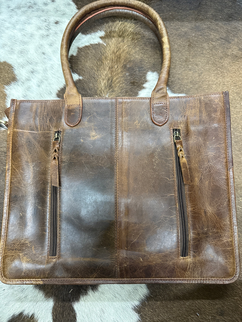 White stitched cowhide fringe Tote