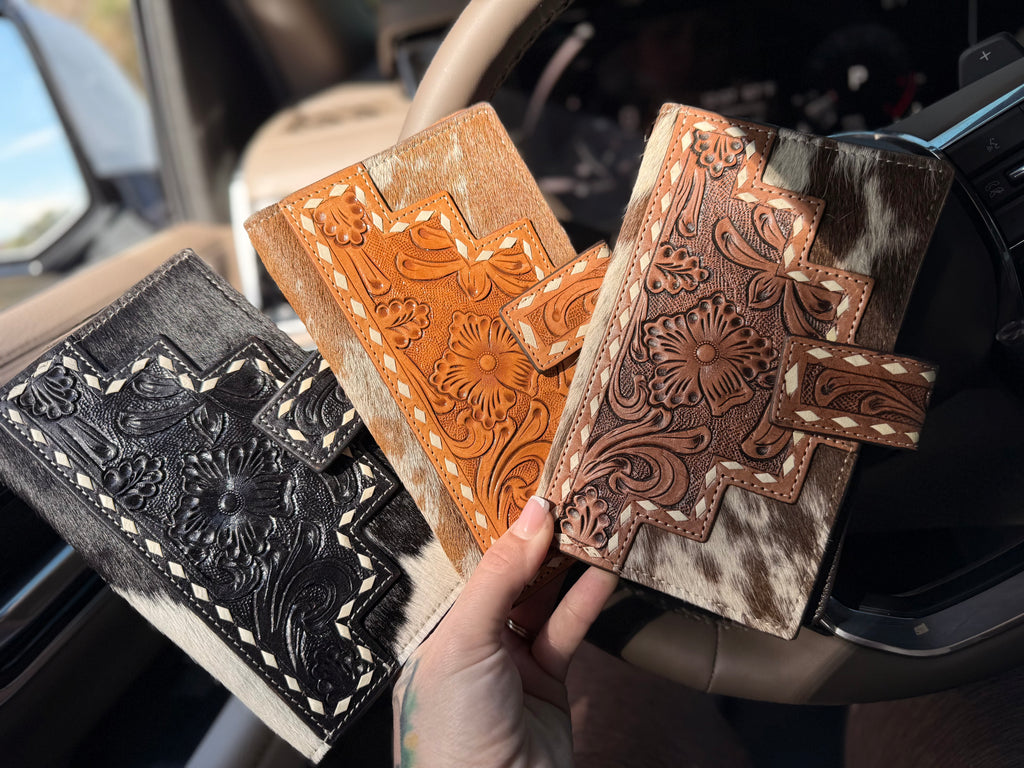 The "Gretchen" wallet - by The Painted Porches