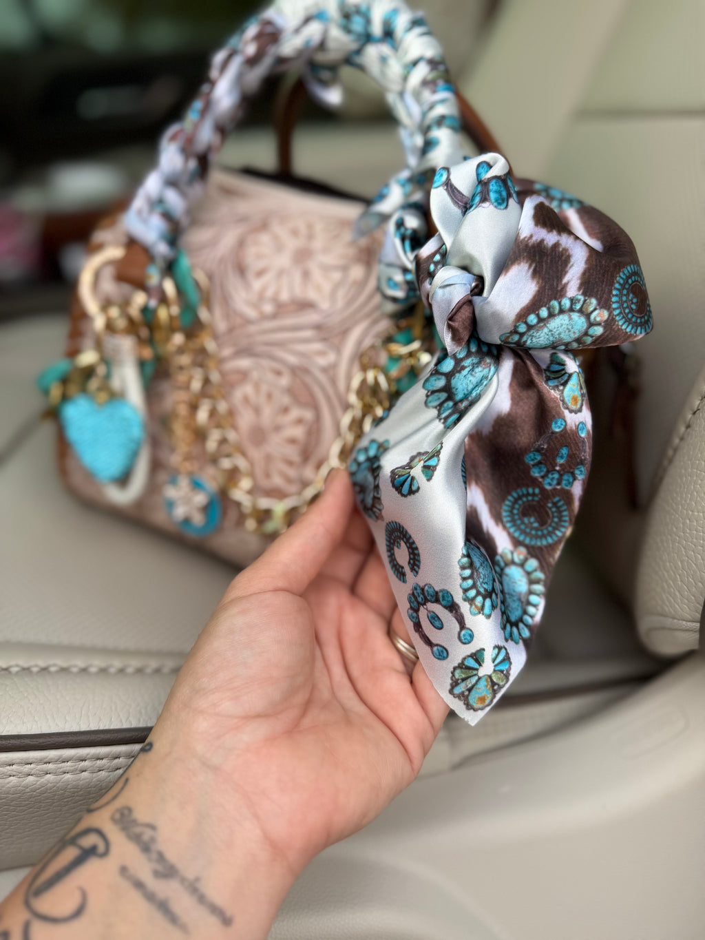 “The Turquoise Wildflower”- white/cream tooled leather speedy (M)