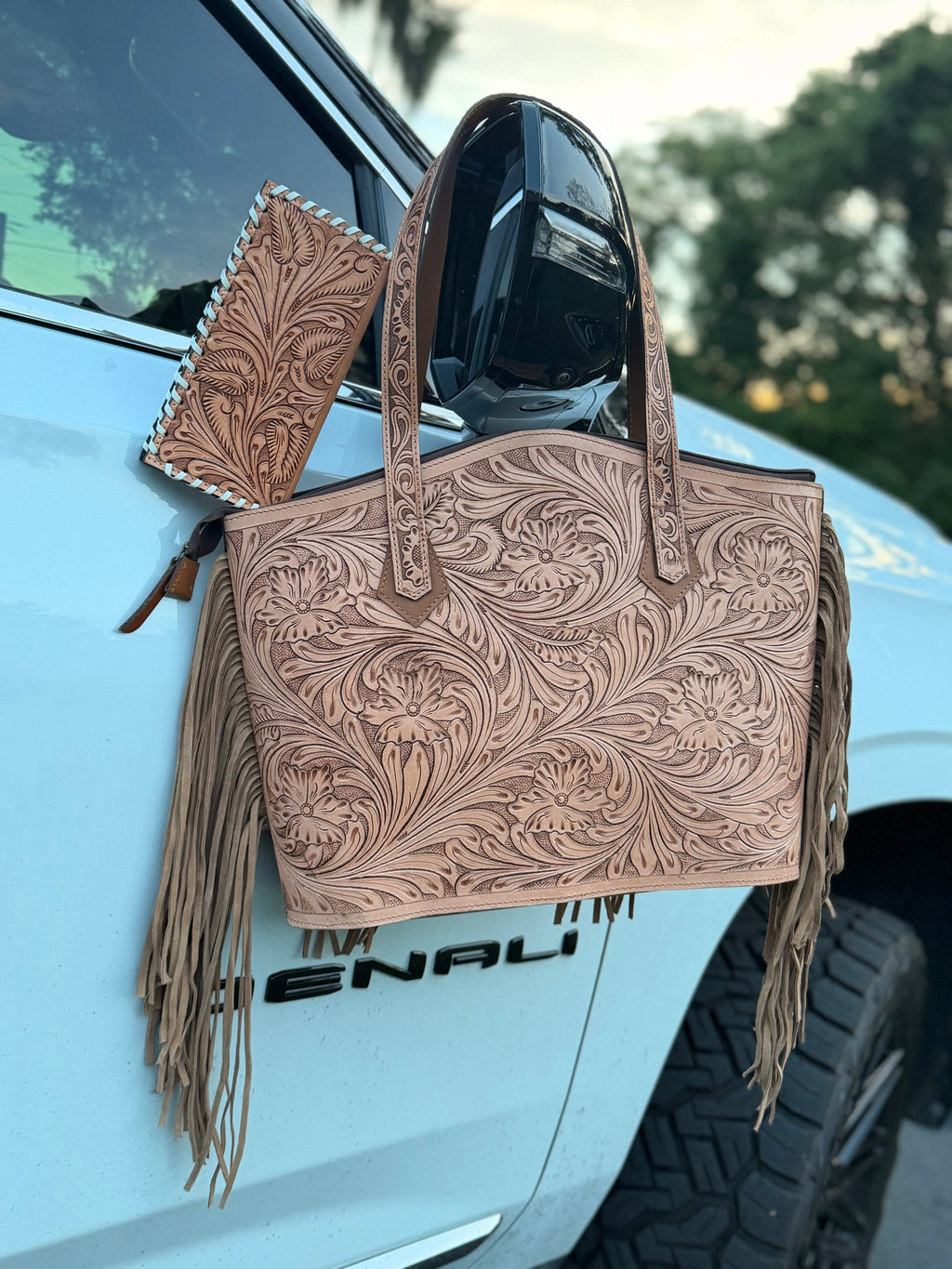 “🌾 The Southern Grace” wallet and satchel by the Painted Porches (Copy)
