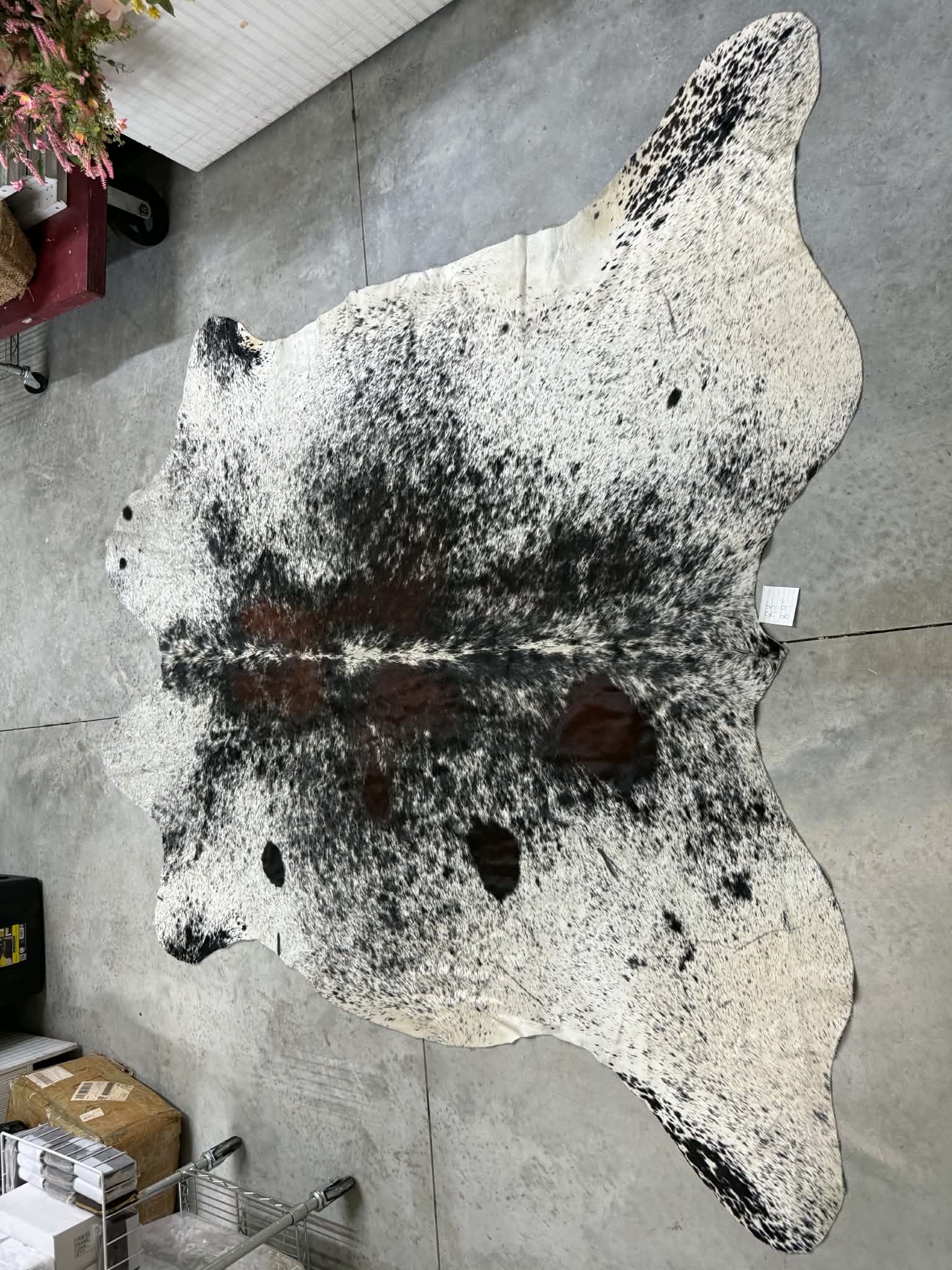 Full size cowhide- # R3-8’9”