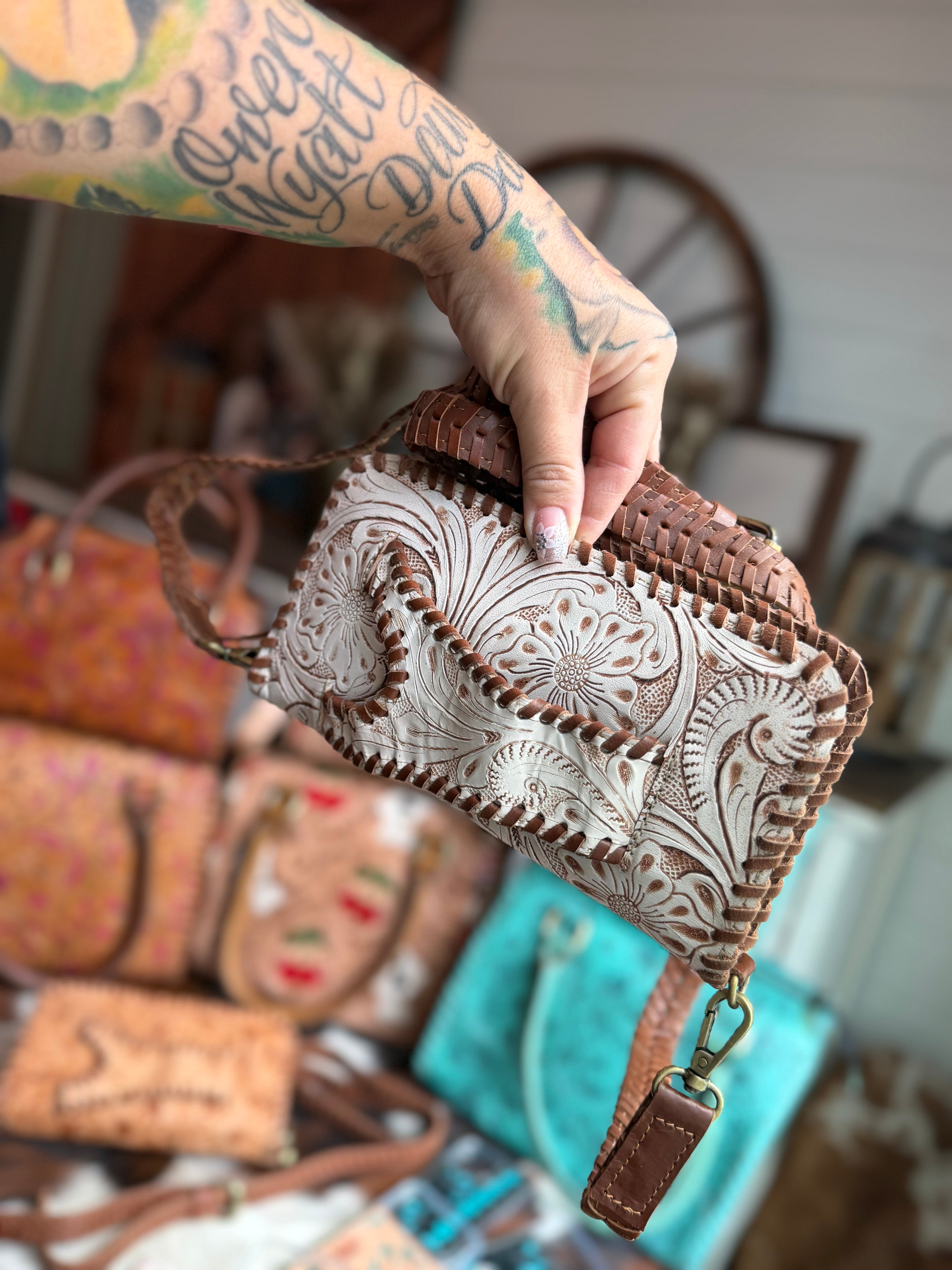 Double wallet Tooled leather clutch purse