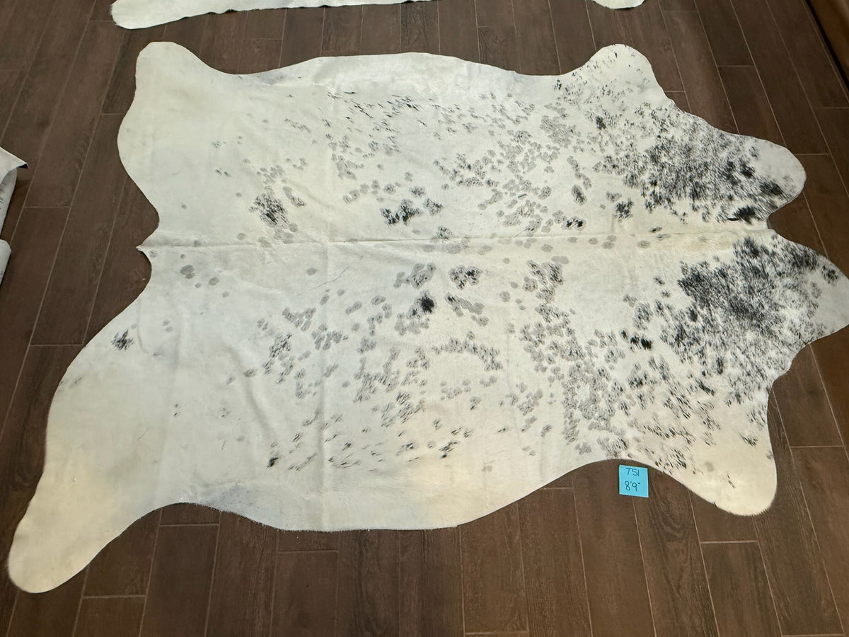 Full size cowhide (exotic) #T51- size 8’9”